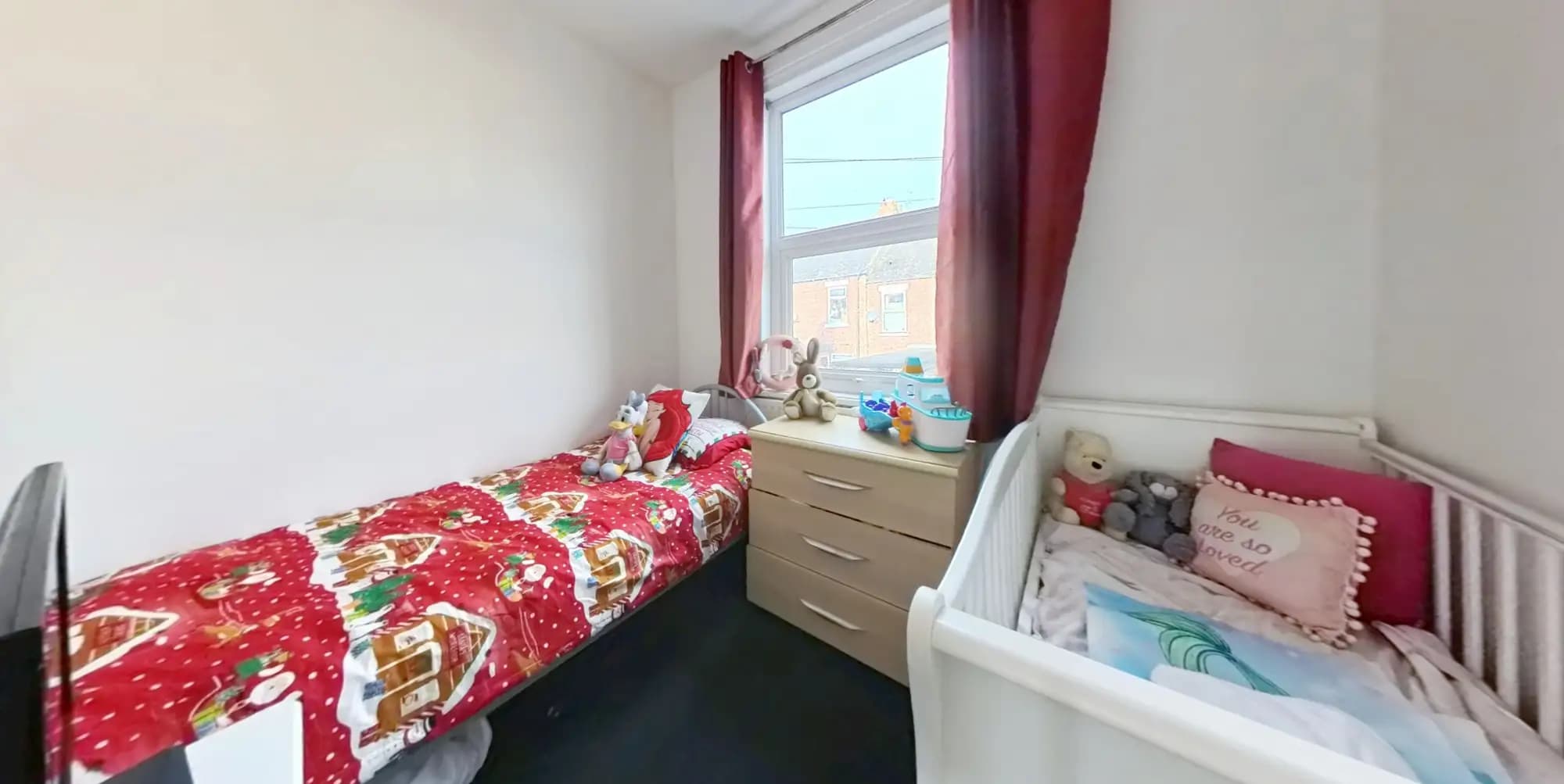 property photo 9 of 15