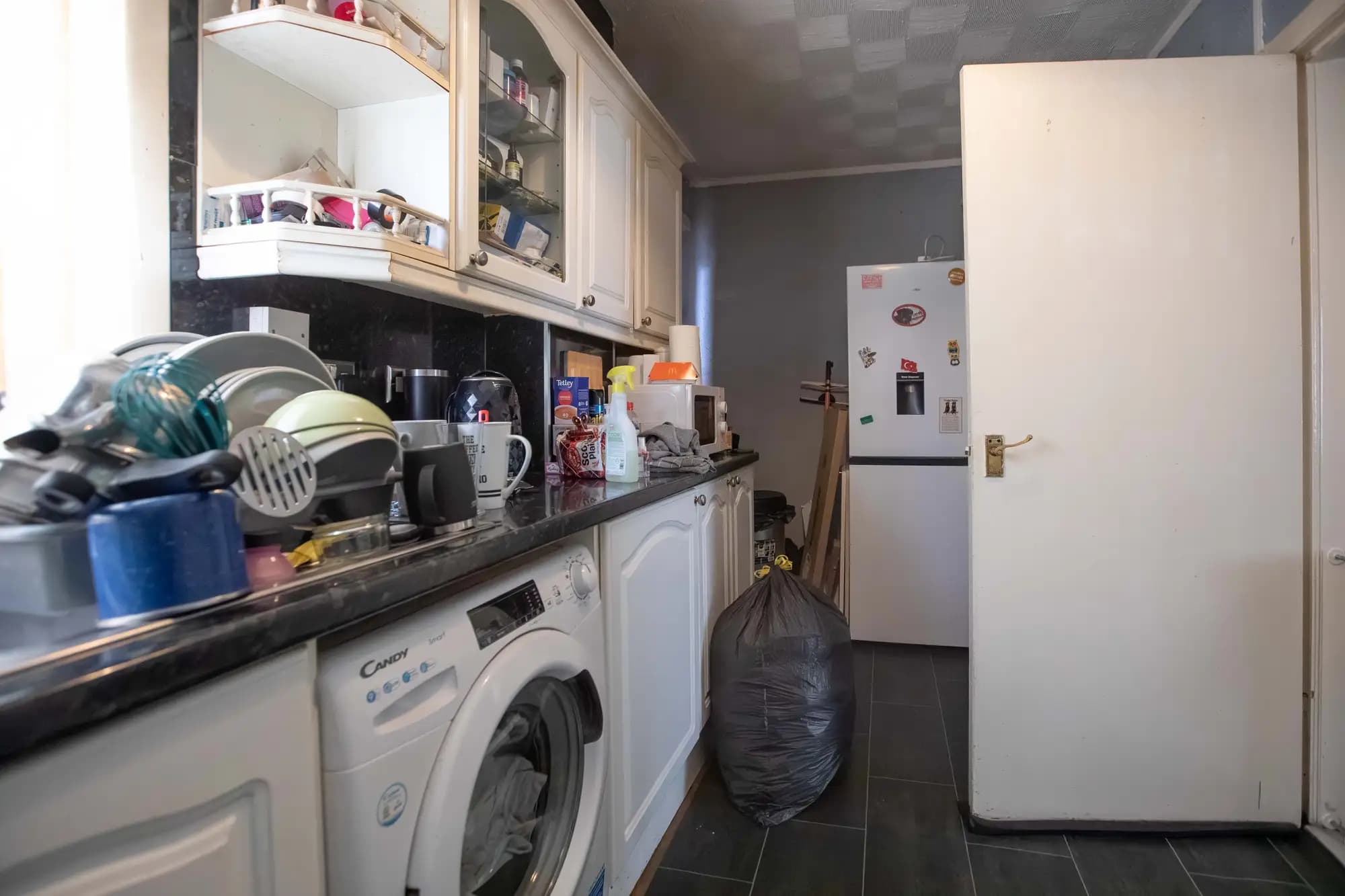 property photo 9 of 23