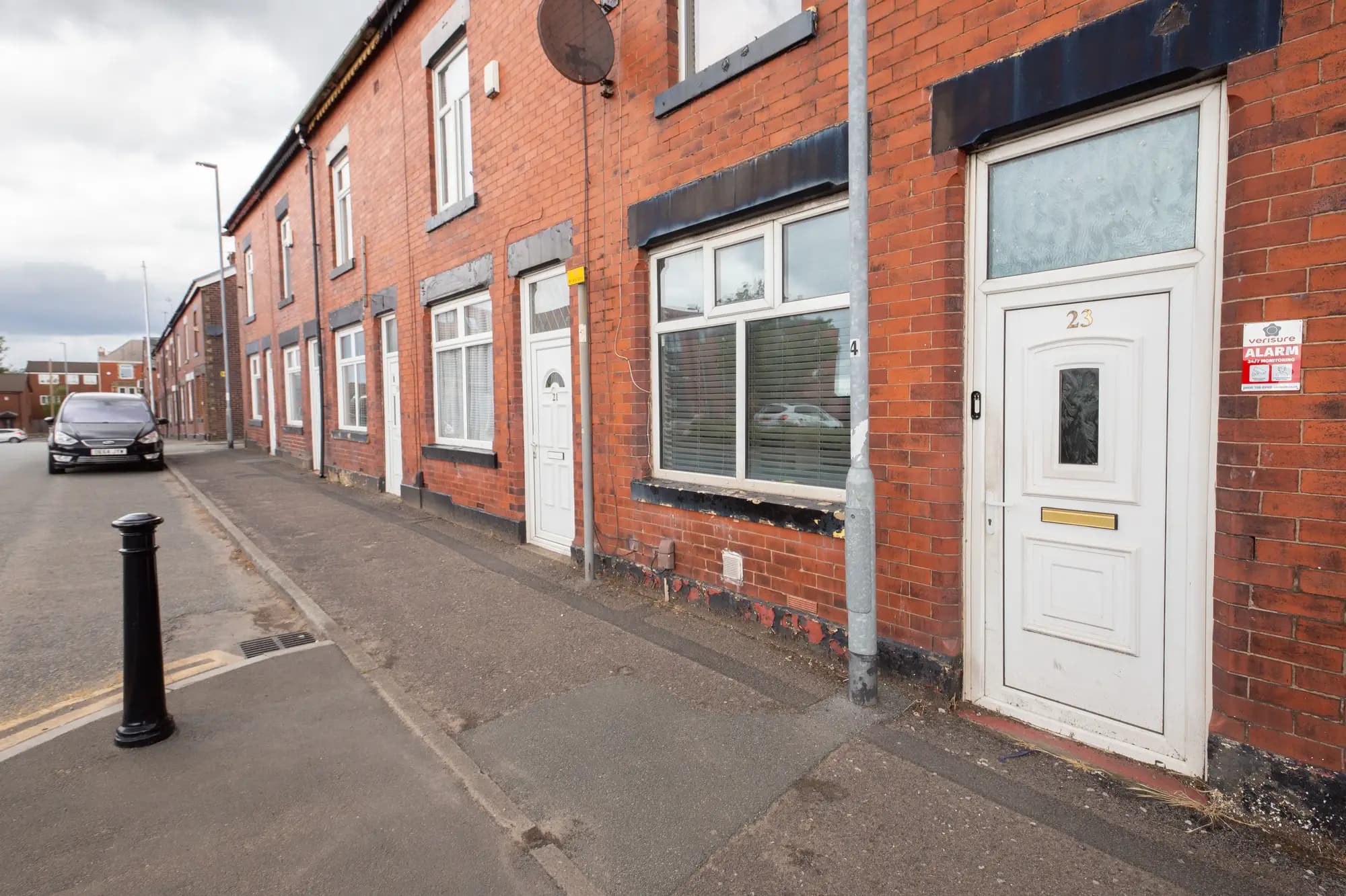 property photo 21 of 25