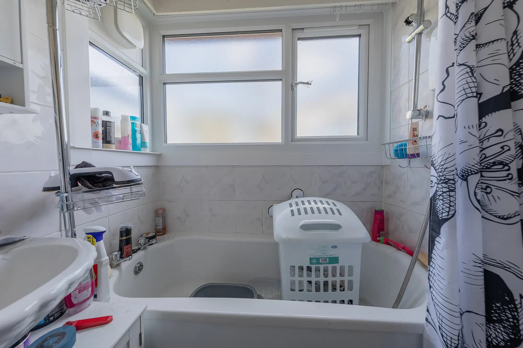 property photo 9 of 16