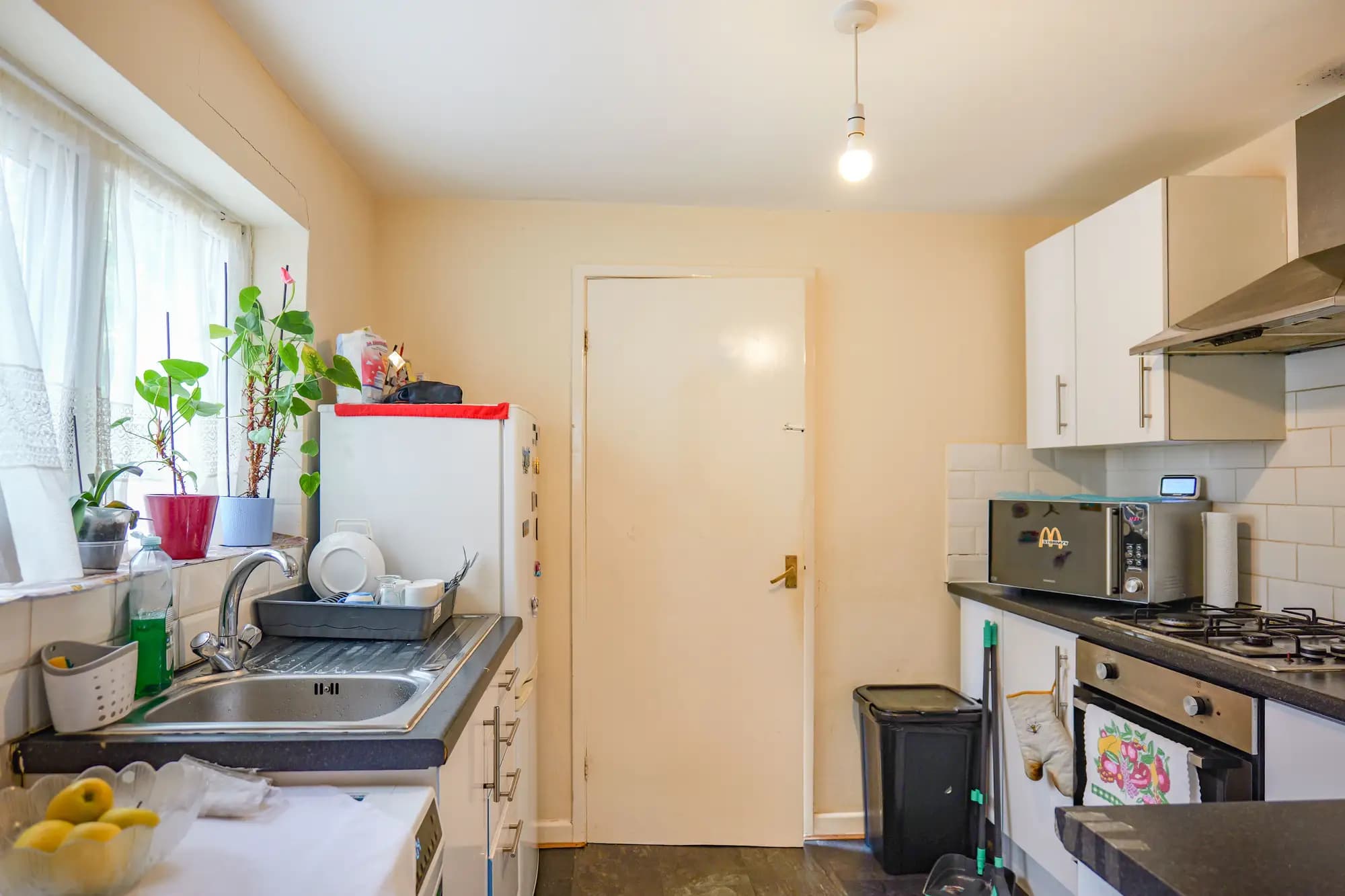 property photo 5 of 15