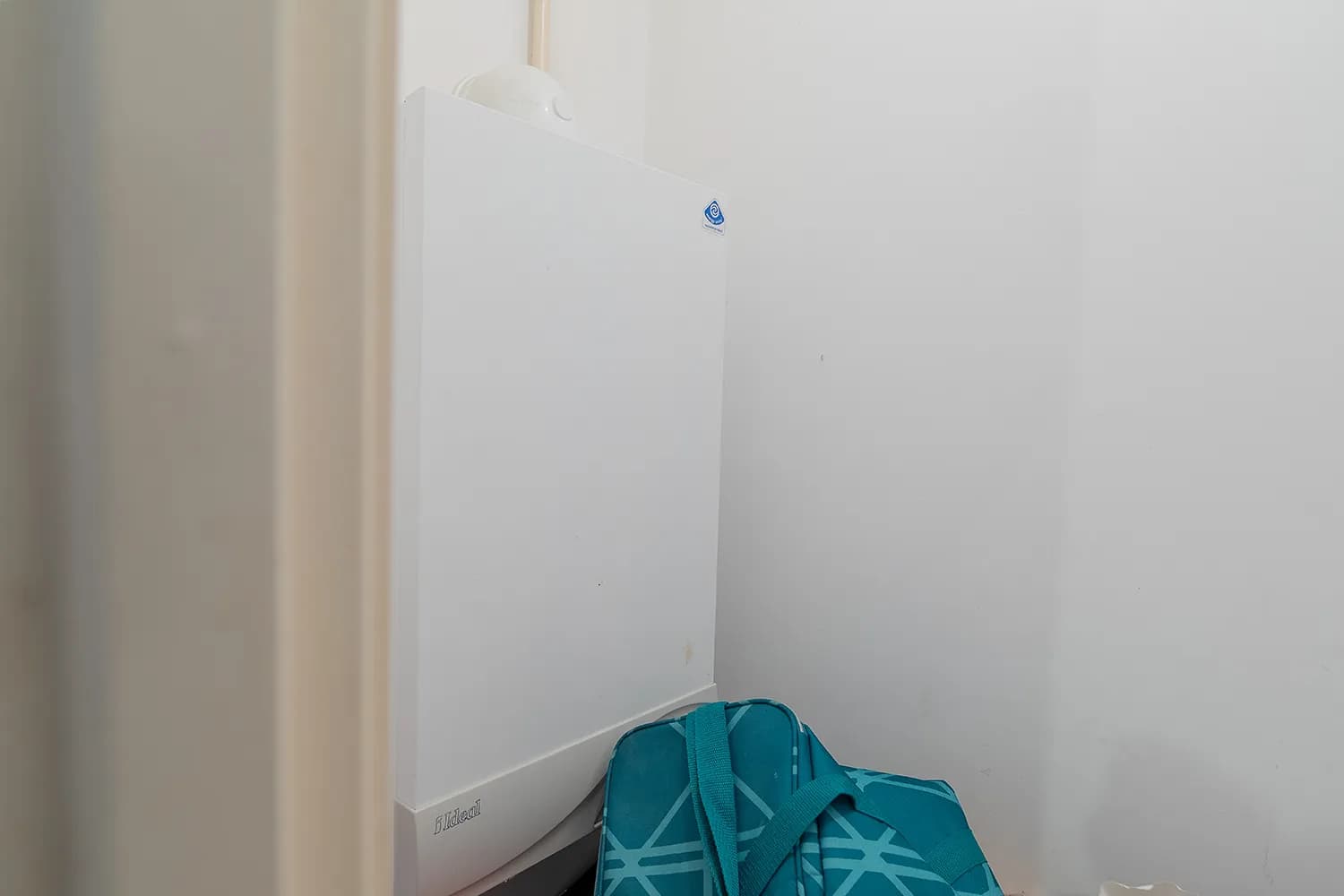property photo 14 of 19