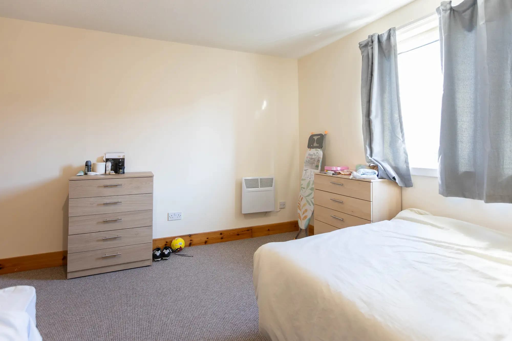 property photo 15 of 32