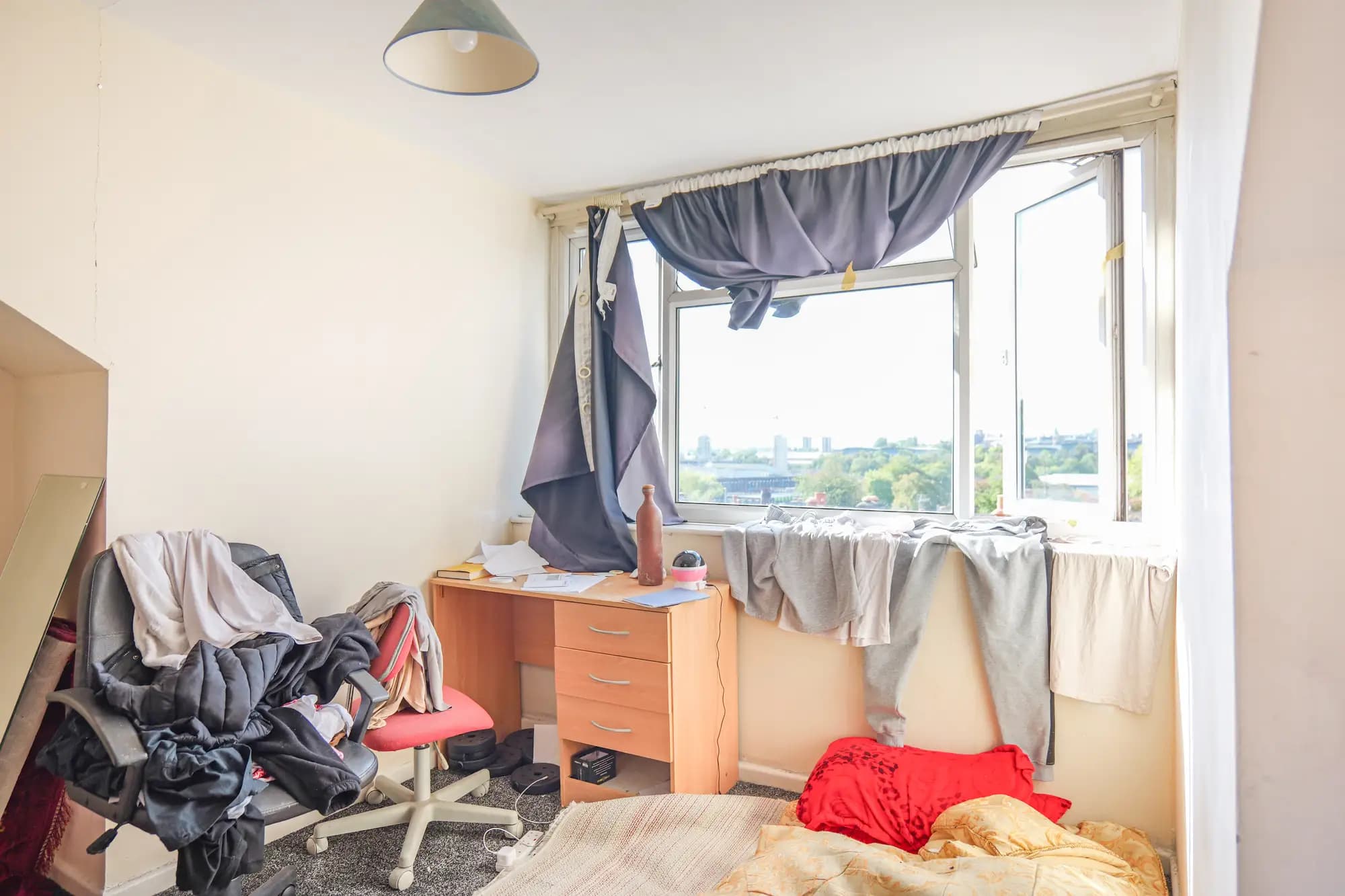 property photo 21 of 30