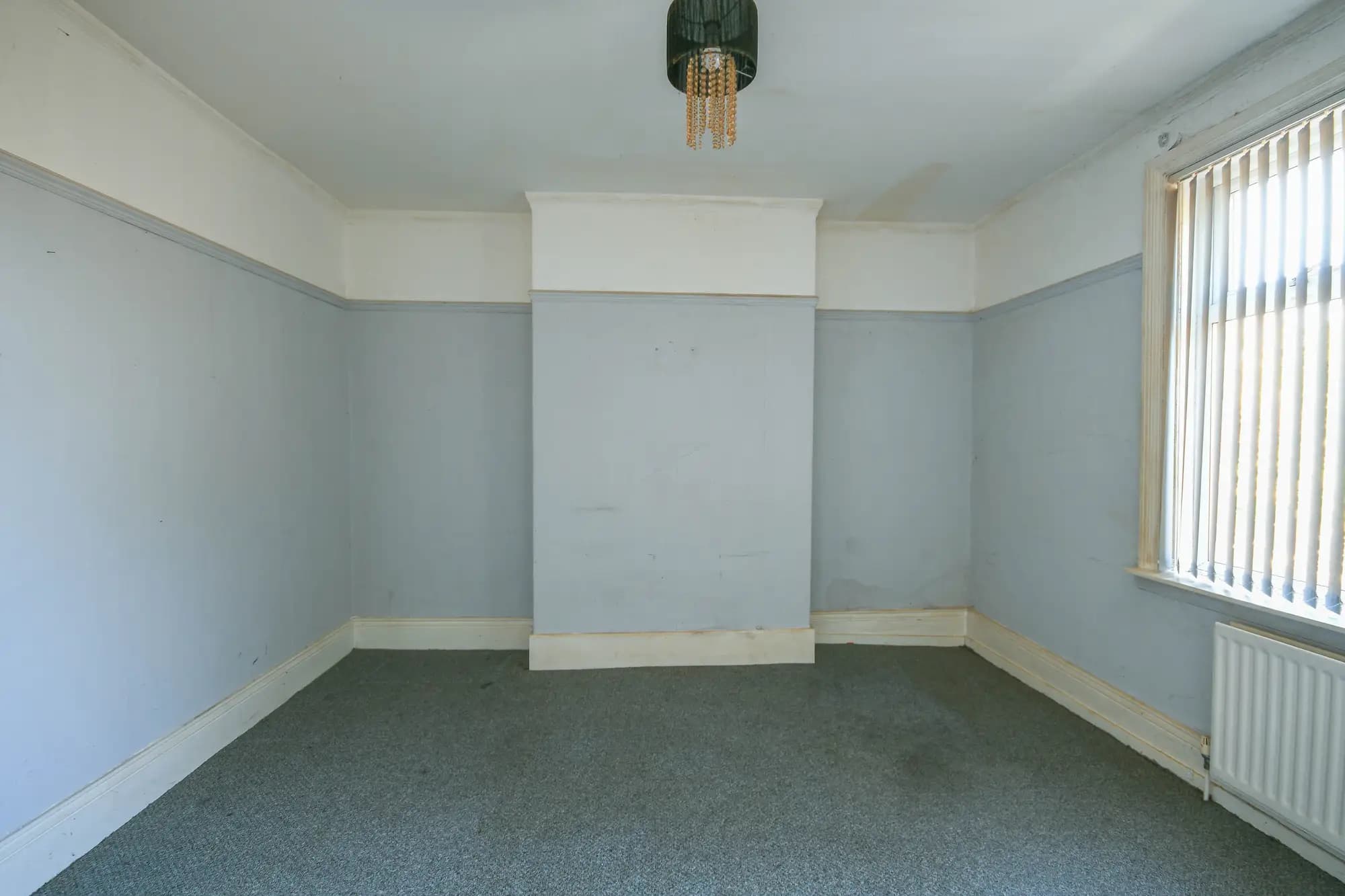 property photo 9 of 17