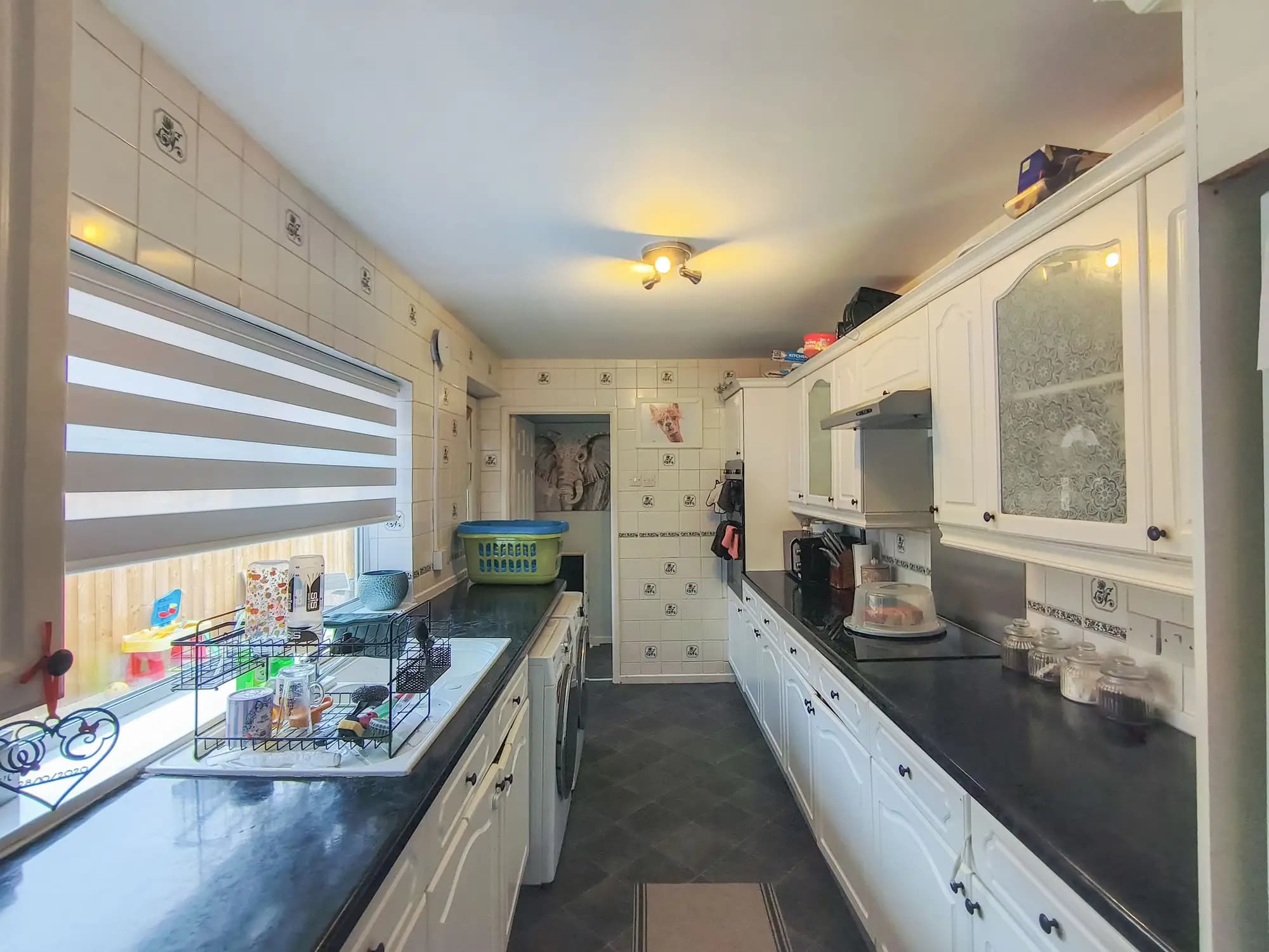 property photo 5 of 16