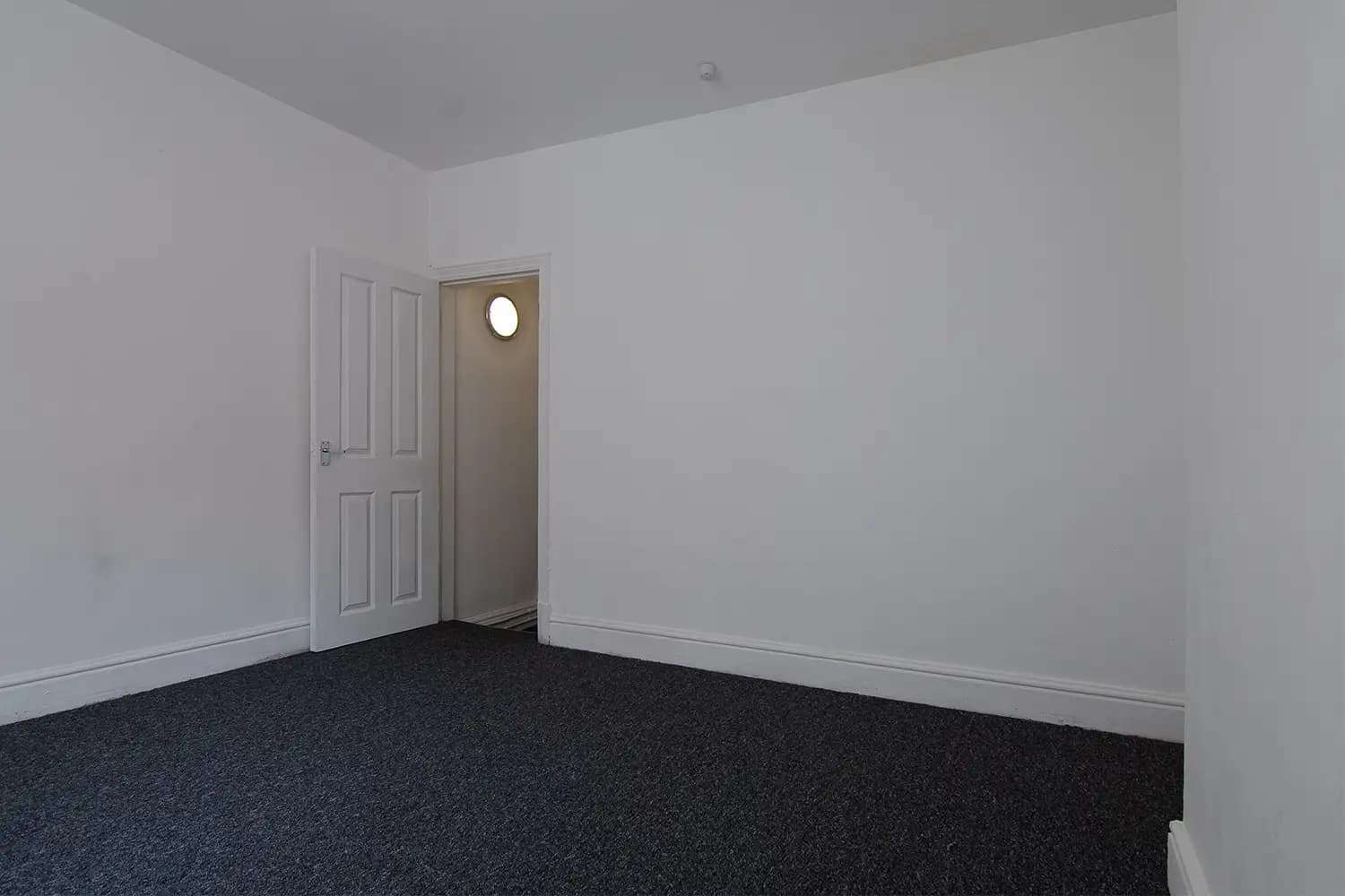 property photo 22 of 30