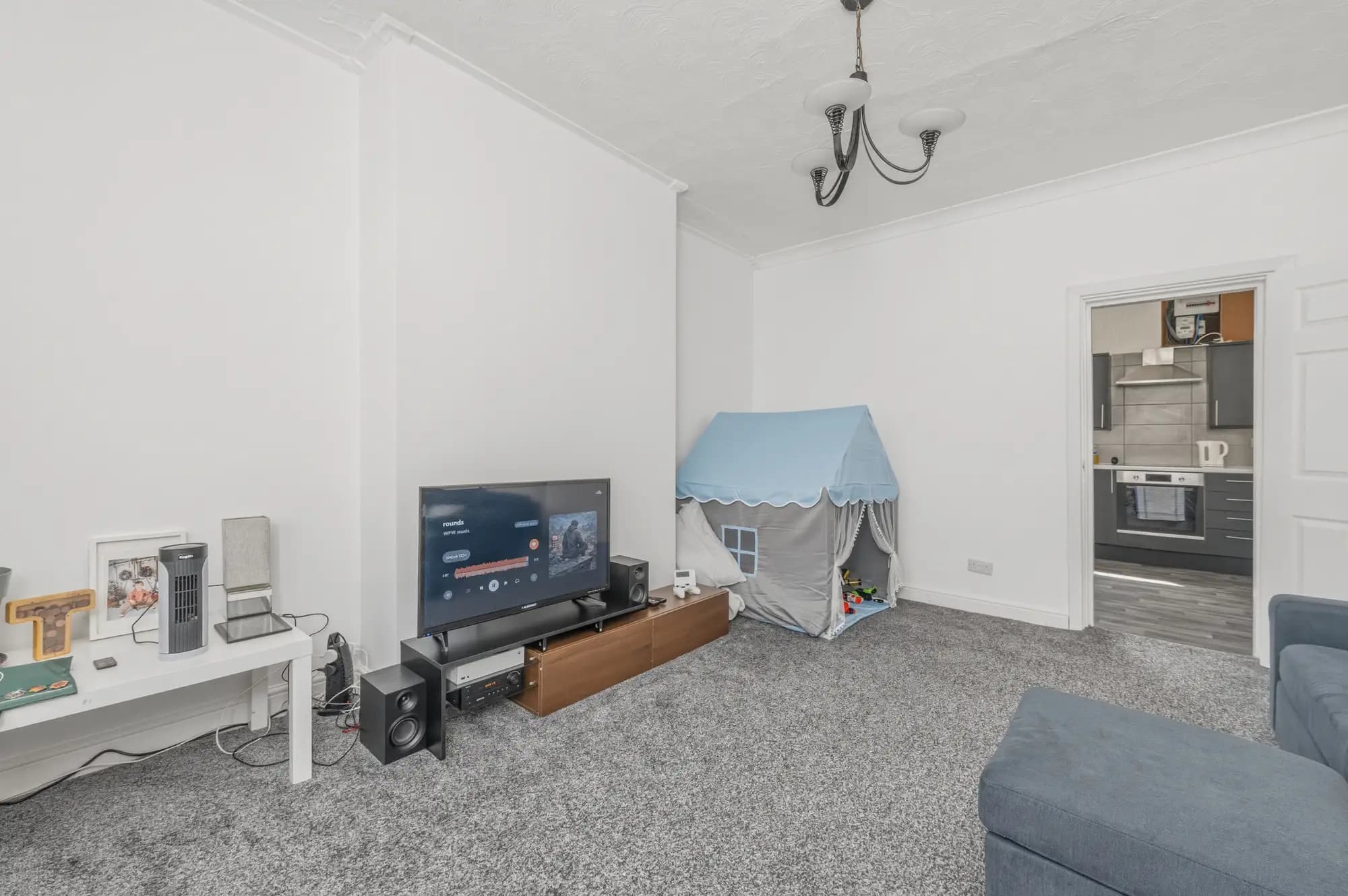 property photo 5 of 22