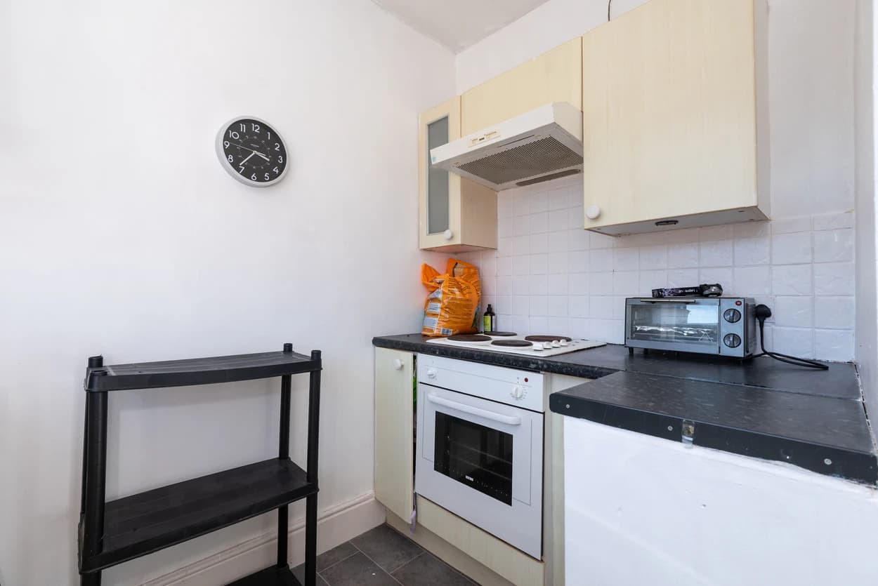 property photo 12 of 28