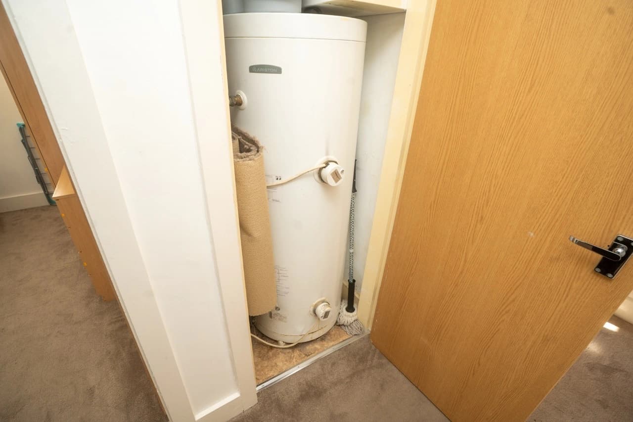 property photo 18 of 24