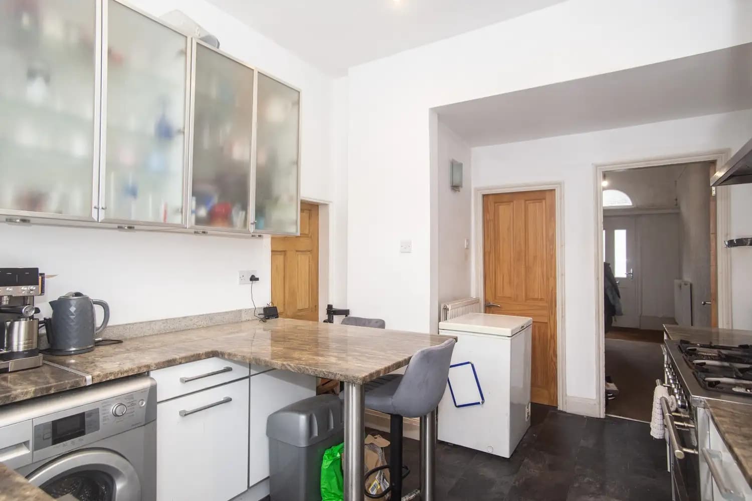 property photo 6 of 23