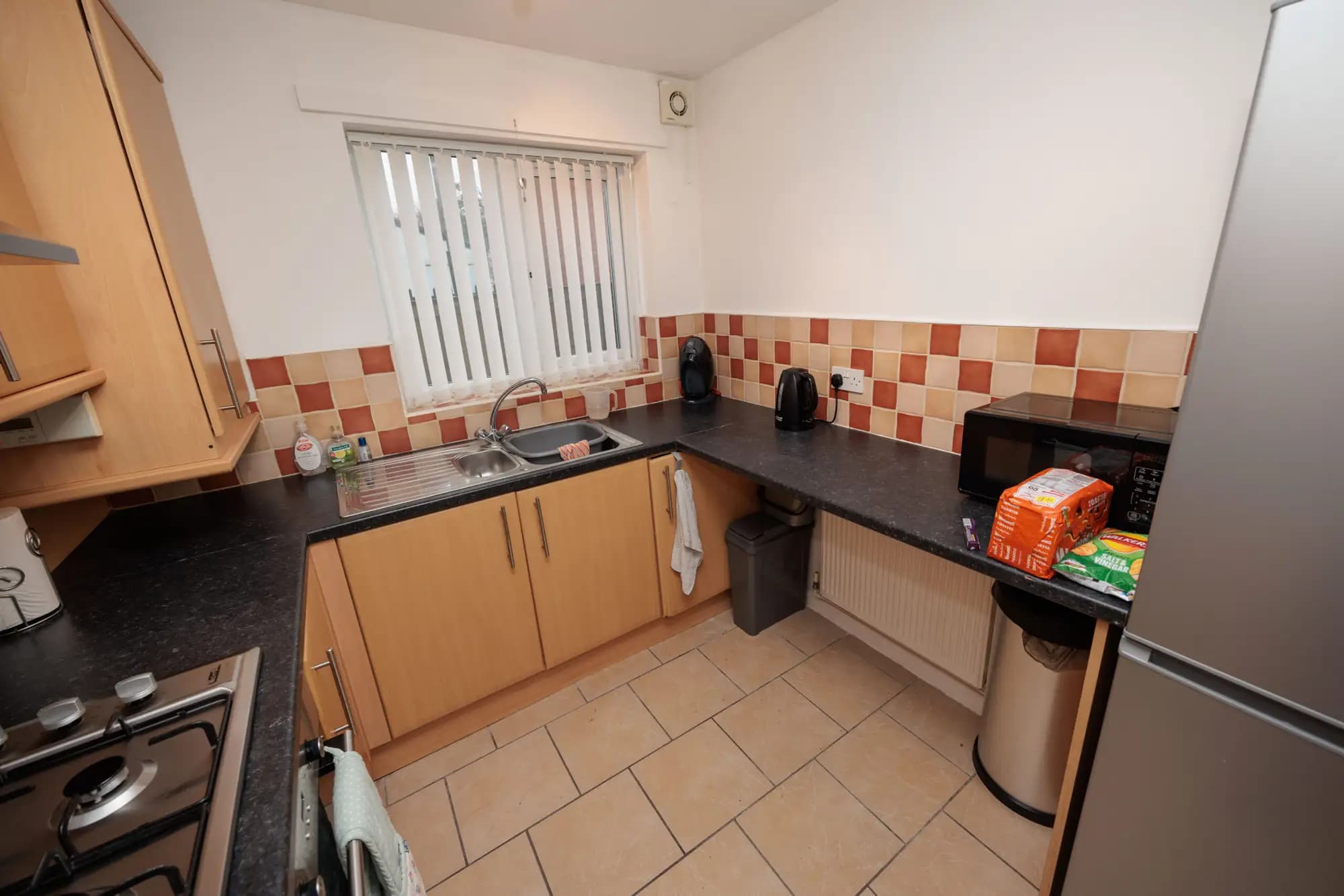 property photo 6 of 16