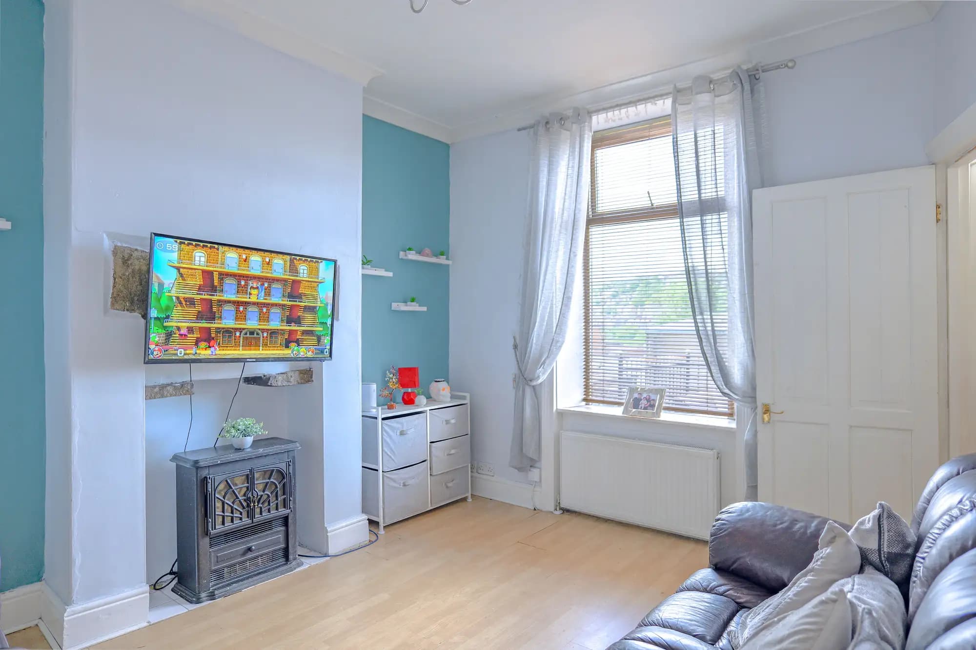 property photo 2 of 20