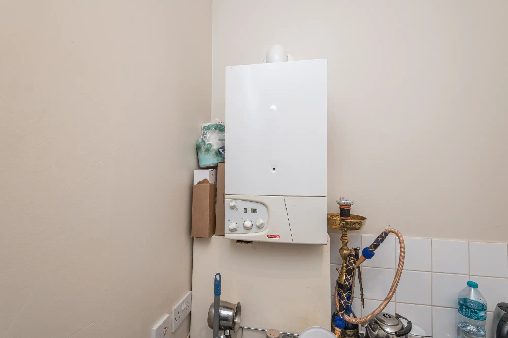 property photo 8 of 10