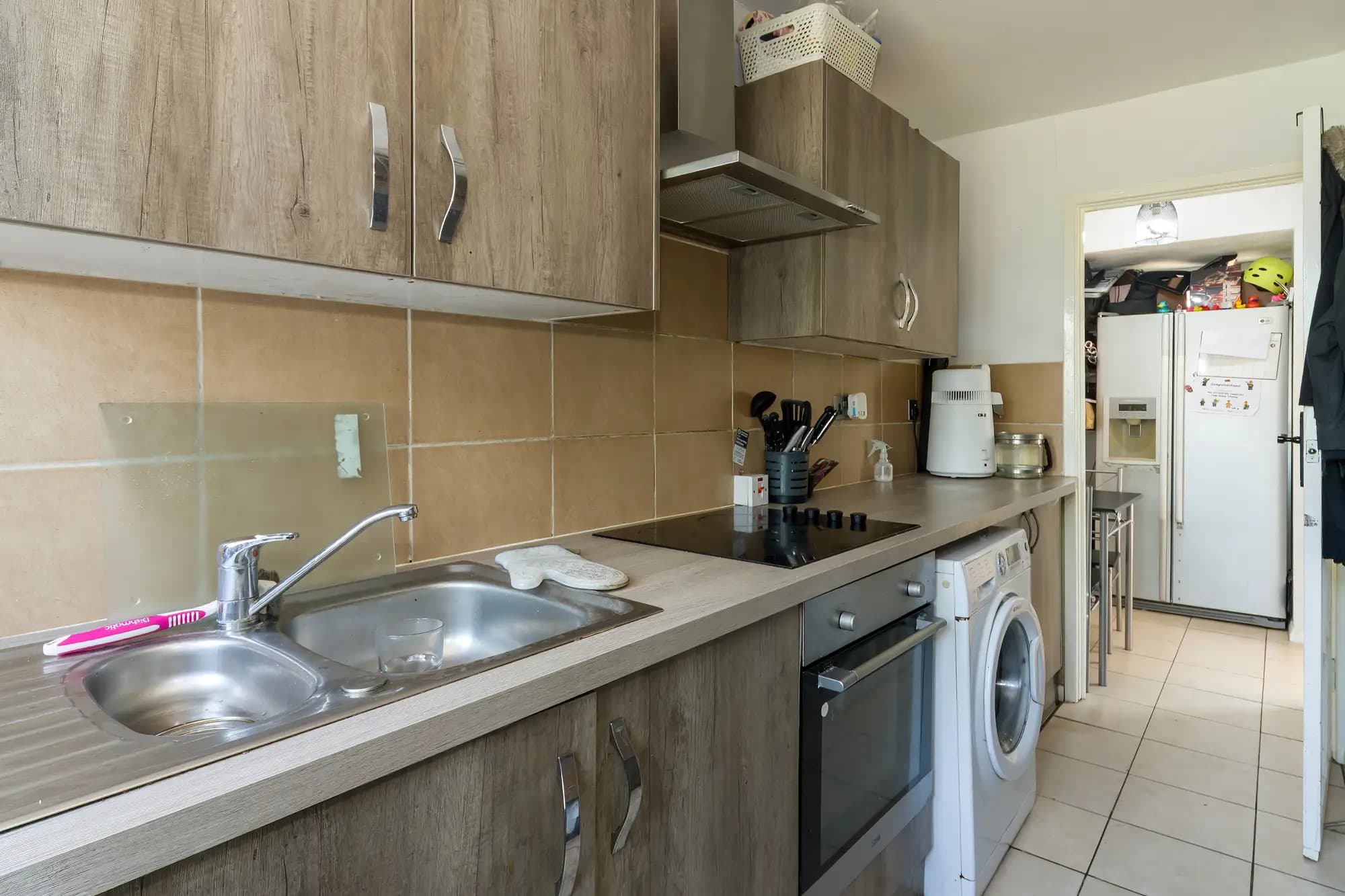 property photo 5 of 37