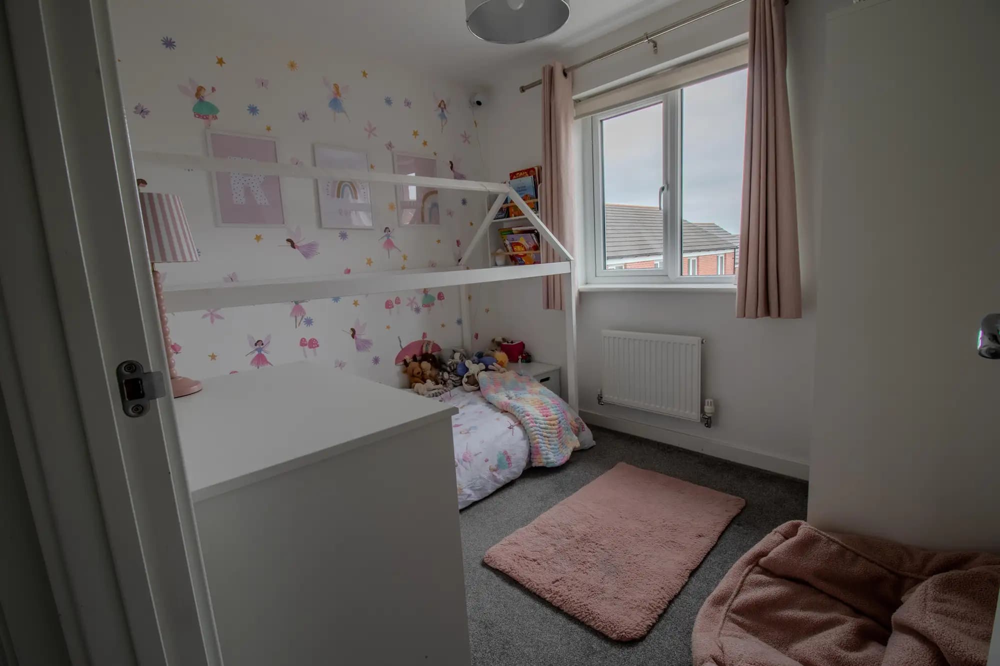 property photo 10 of 18