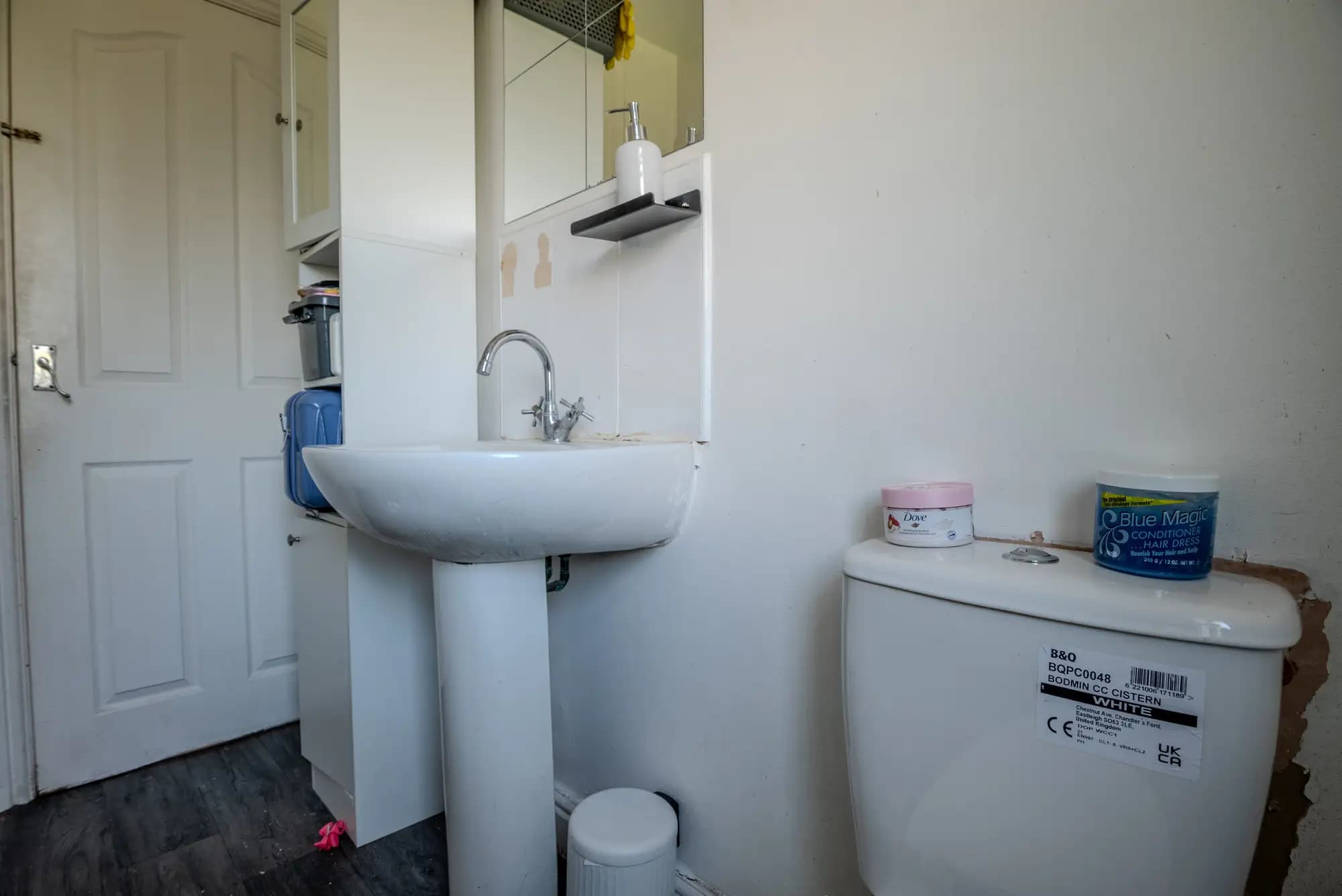 property photo 8 of 14
