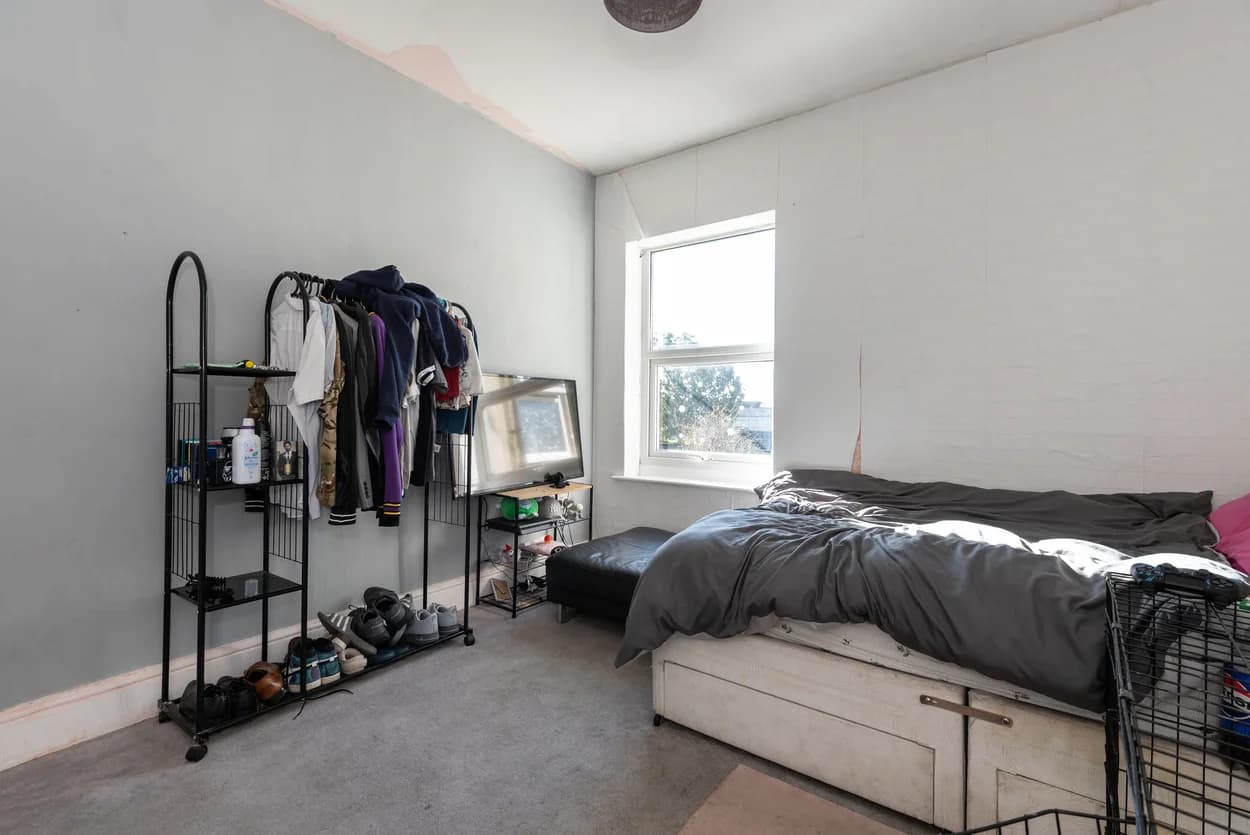 property photo 19 of 28