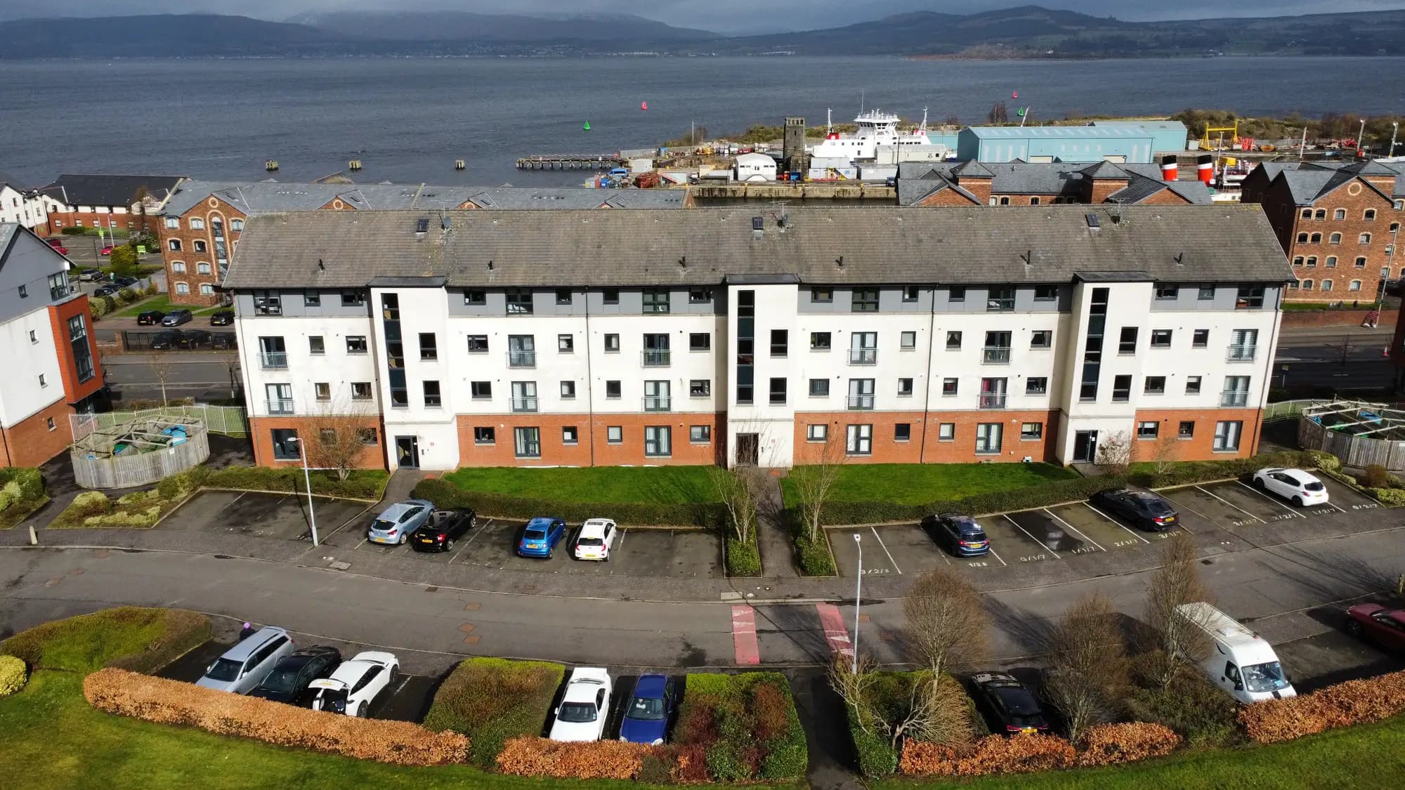 property photo 27 of 28