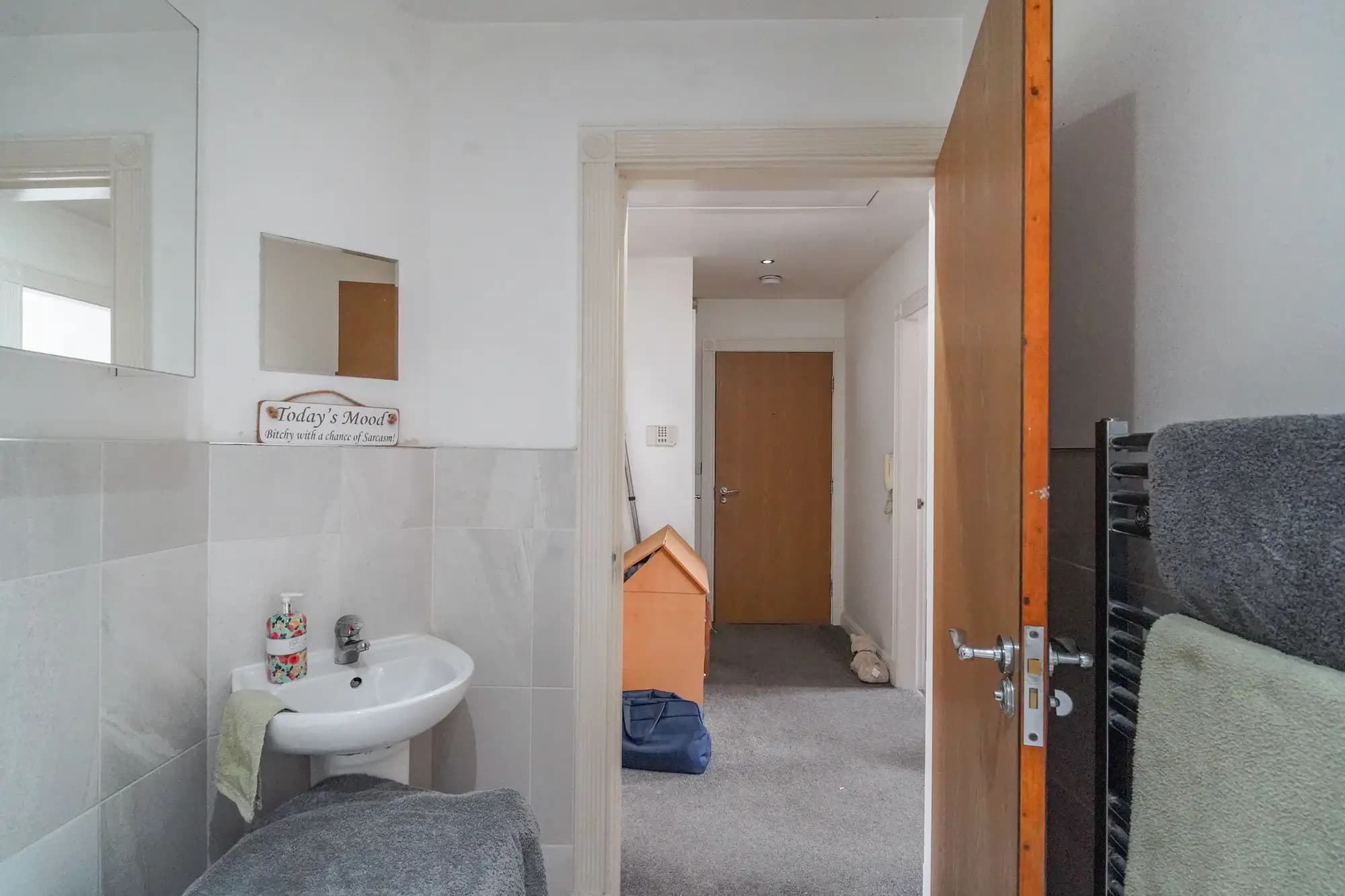 property photo 7 of 23