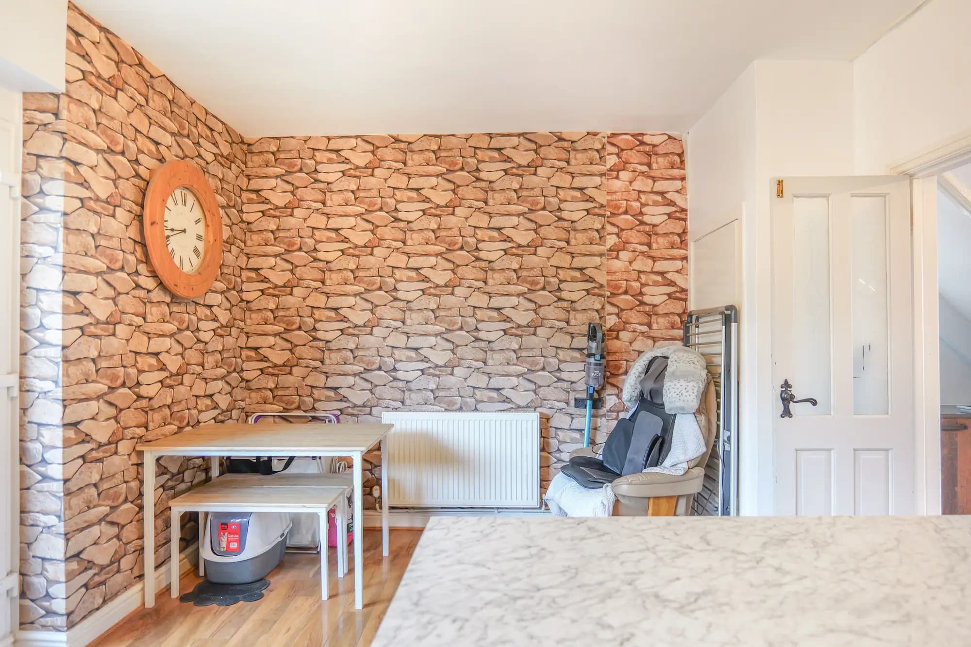 property photo 6 of 15