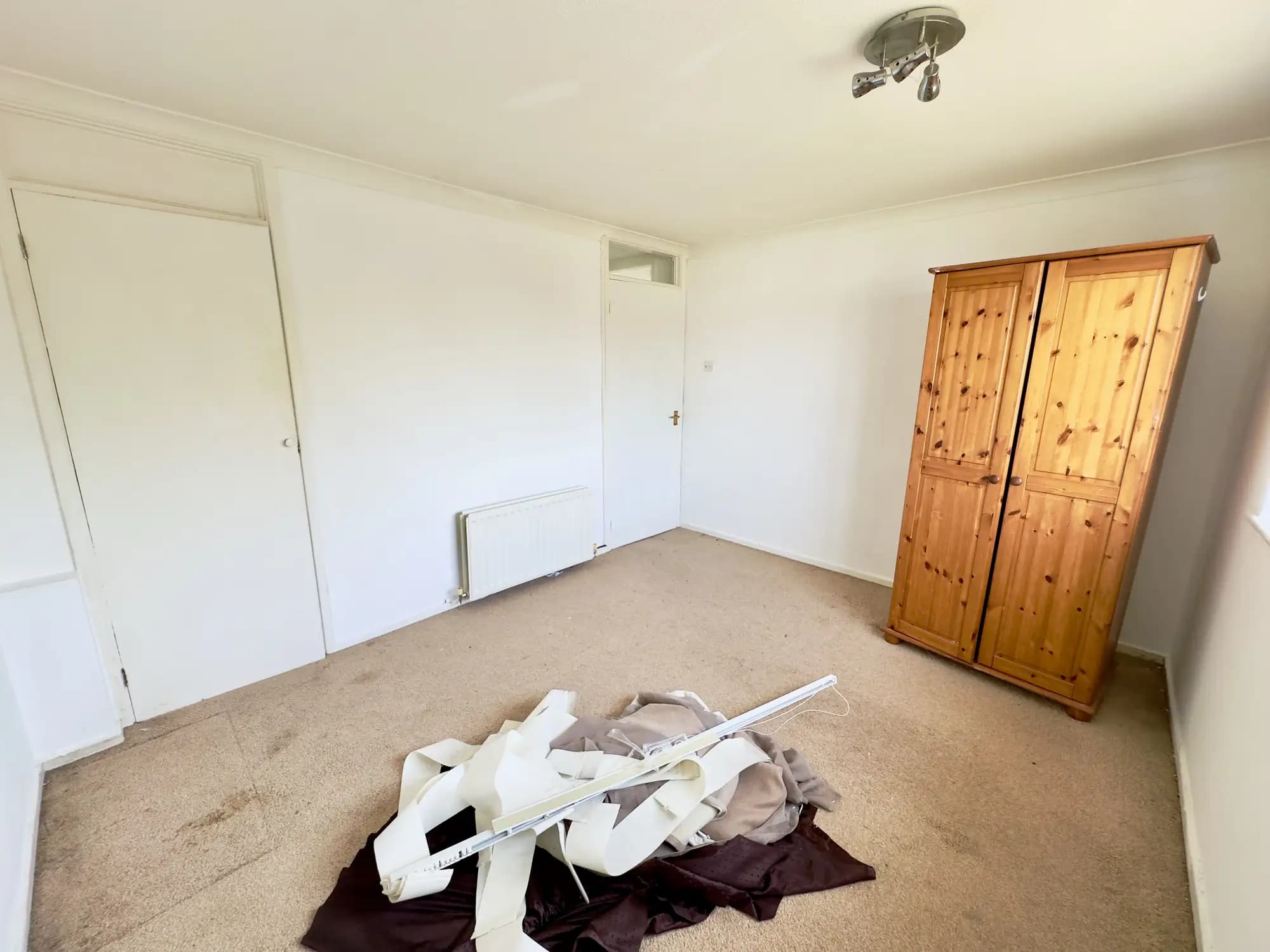 property photo 11 of 21