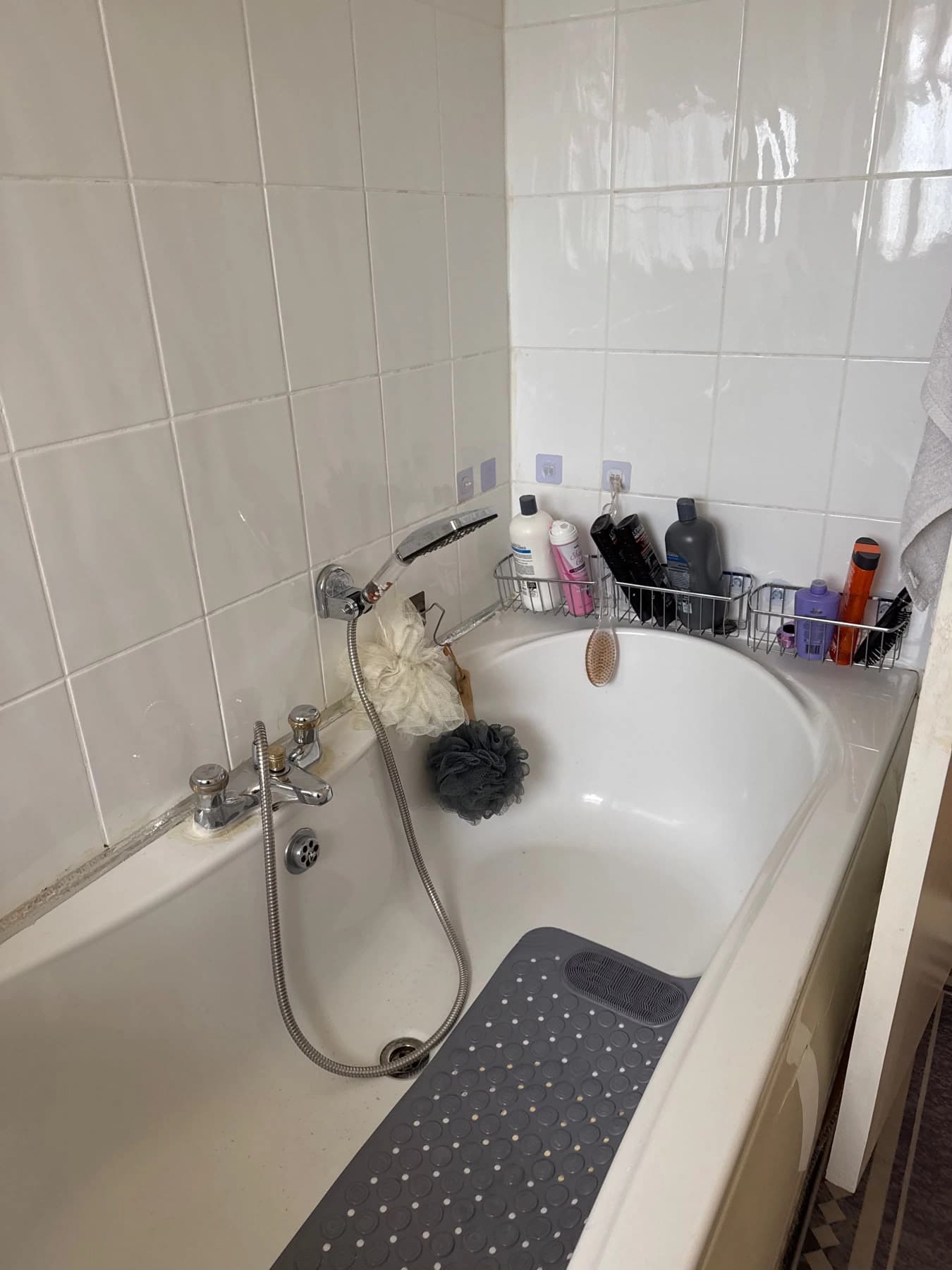 property photo 4 of 11