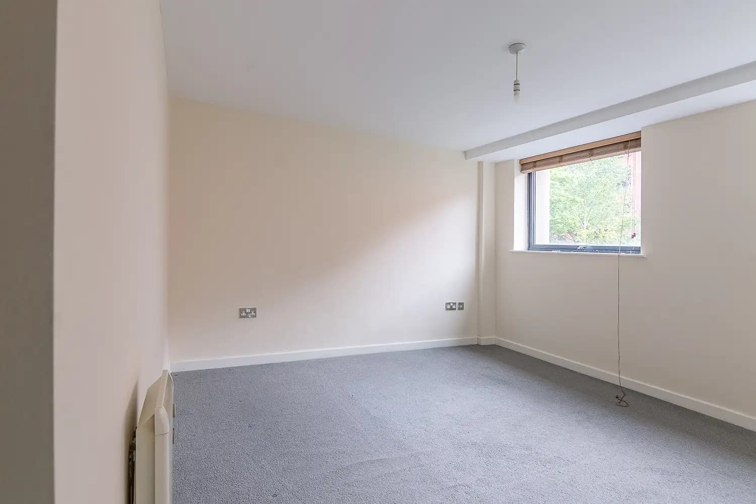 property photo 12 of 27