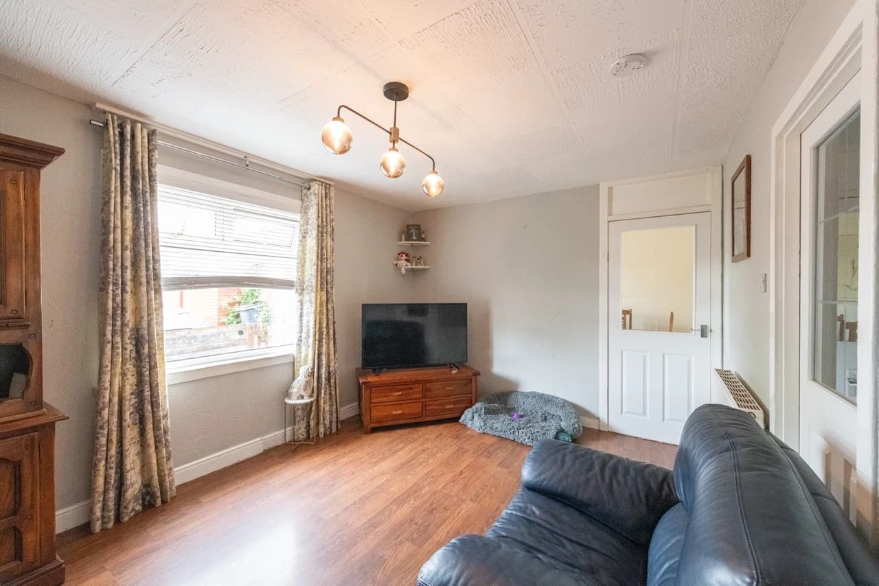 property photo 3 of 24