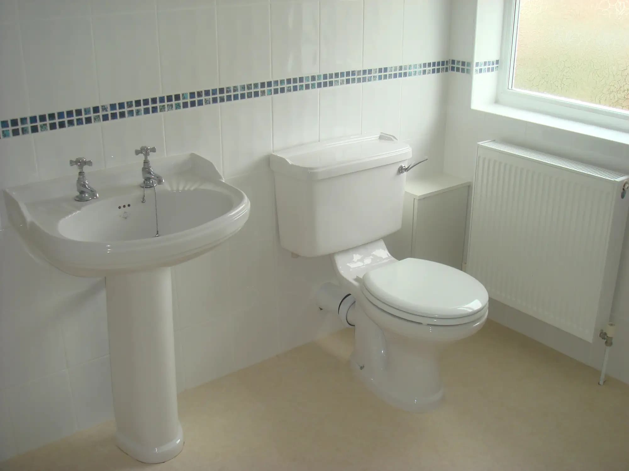 property photo 9 of 17