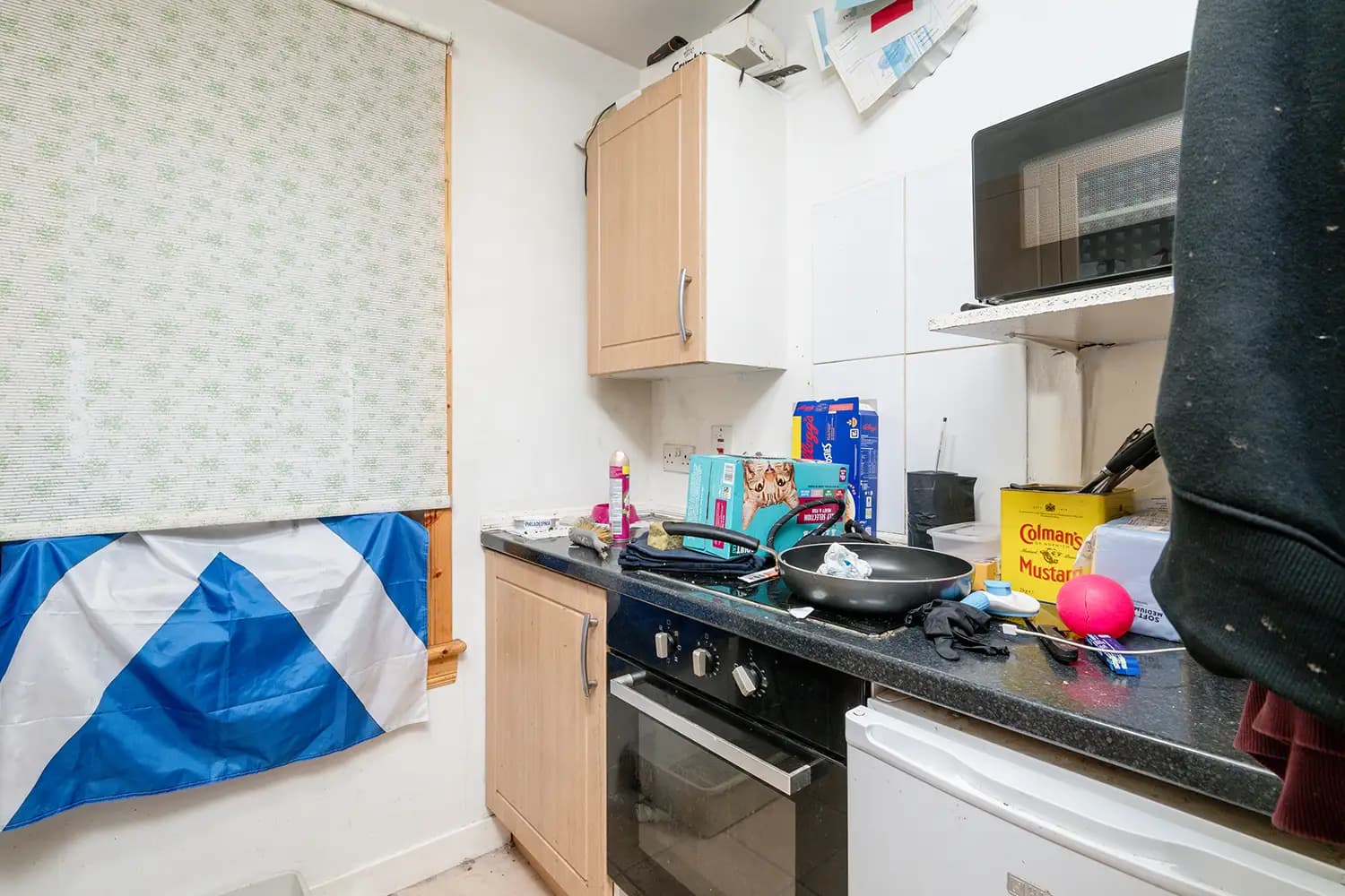 property photo 8 of 19