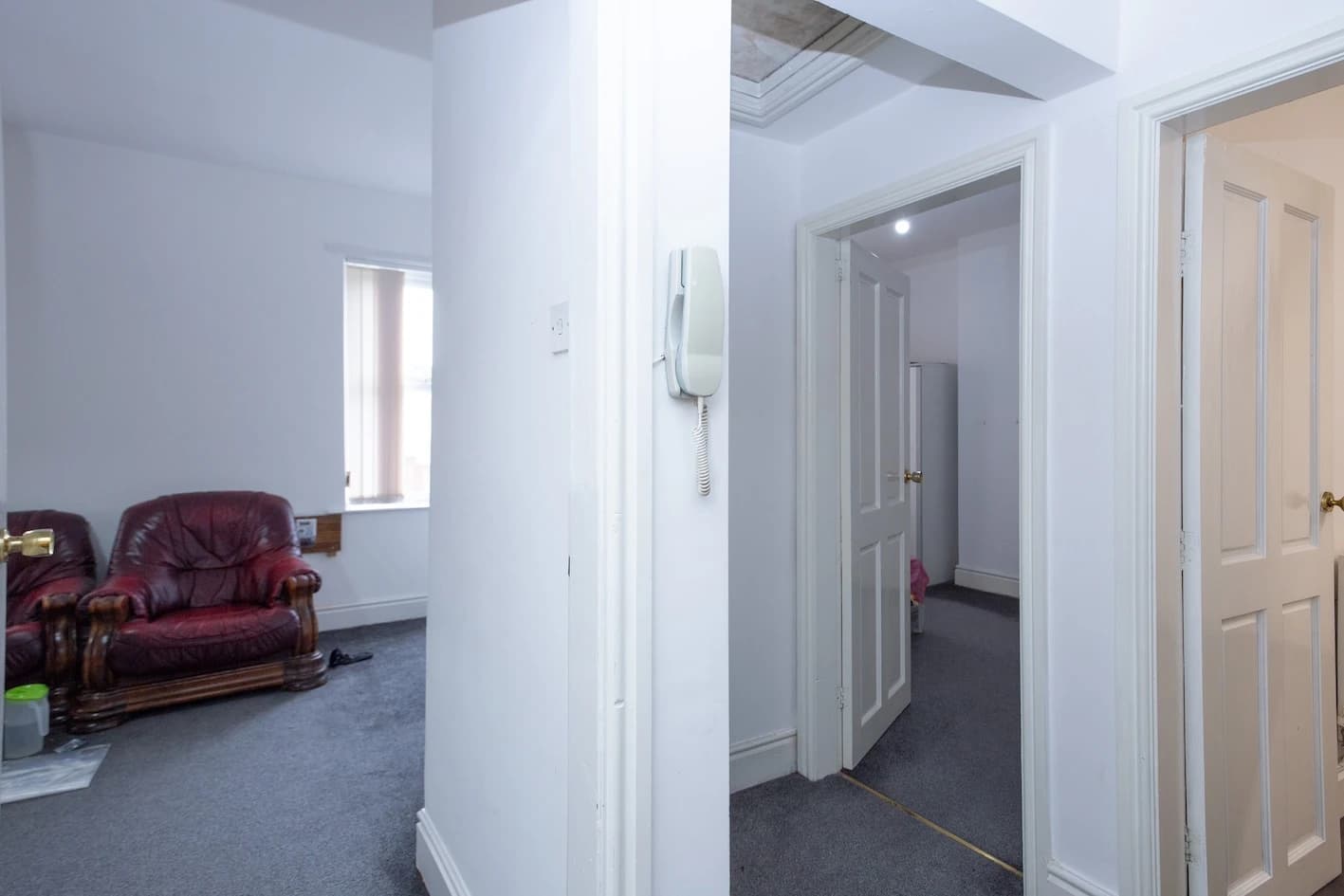 property photo 16 of 19