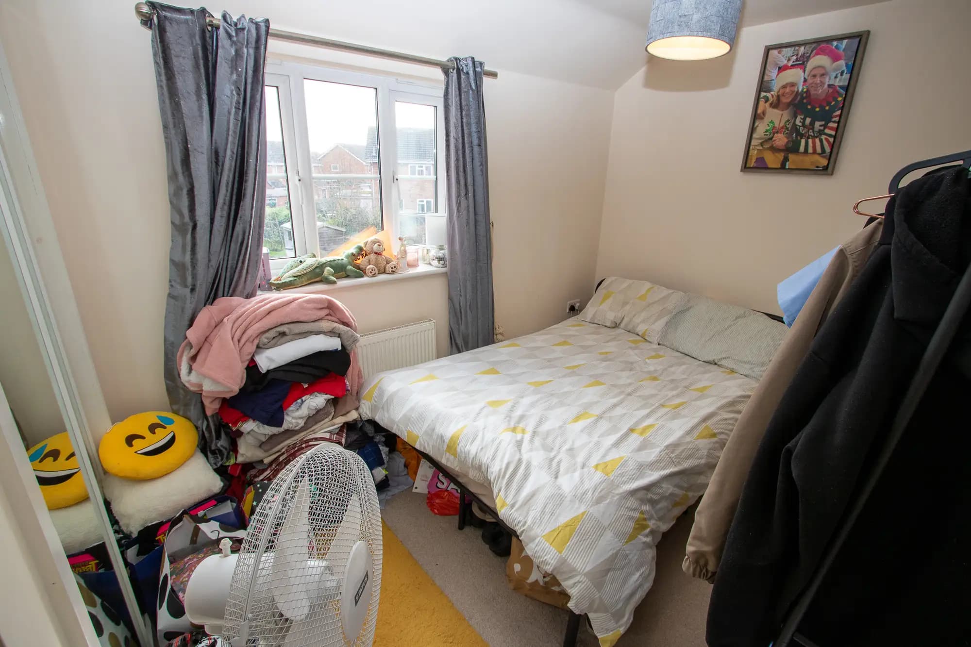 property photo 11 of 16