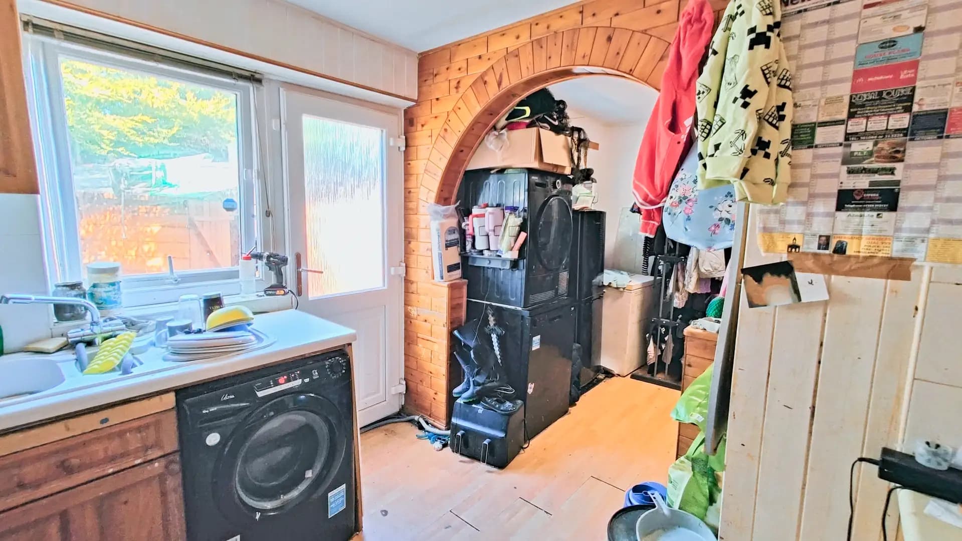 property photo 5 of 26