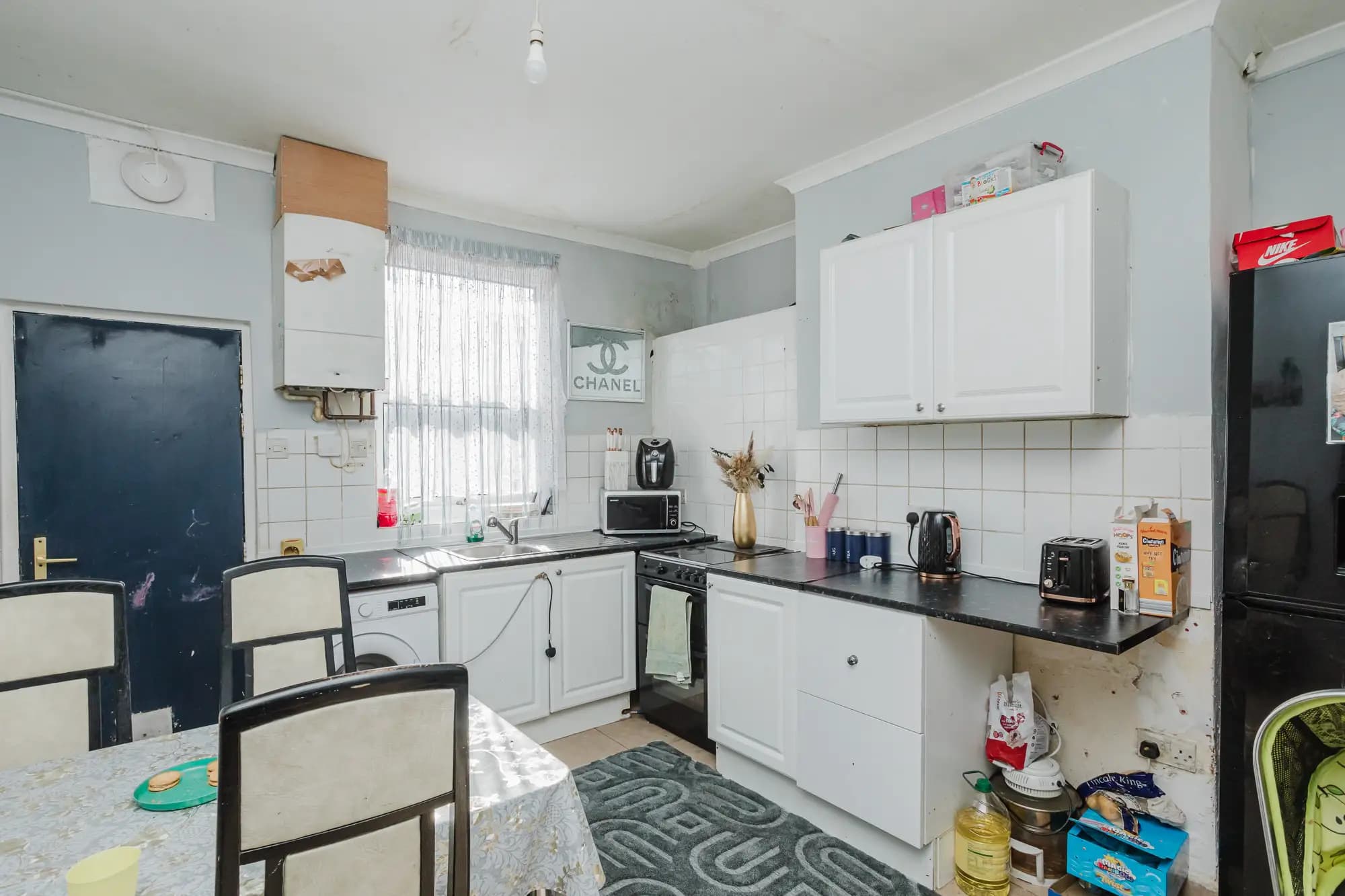 property photo 5 of 20