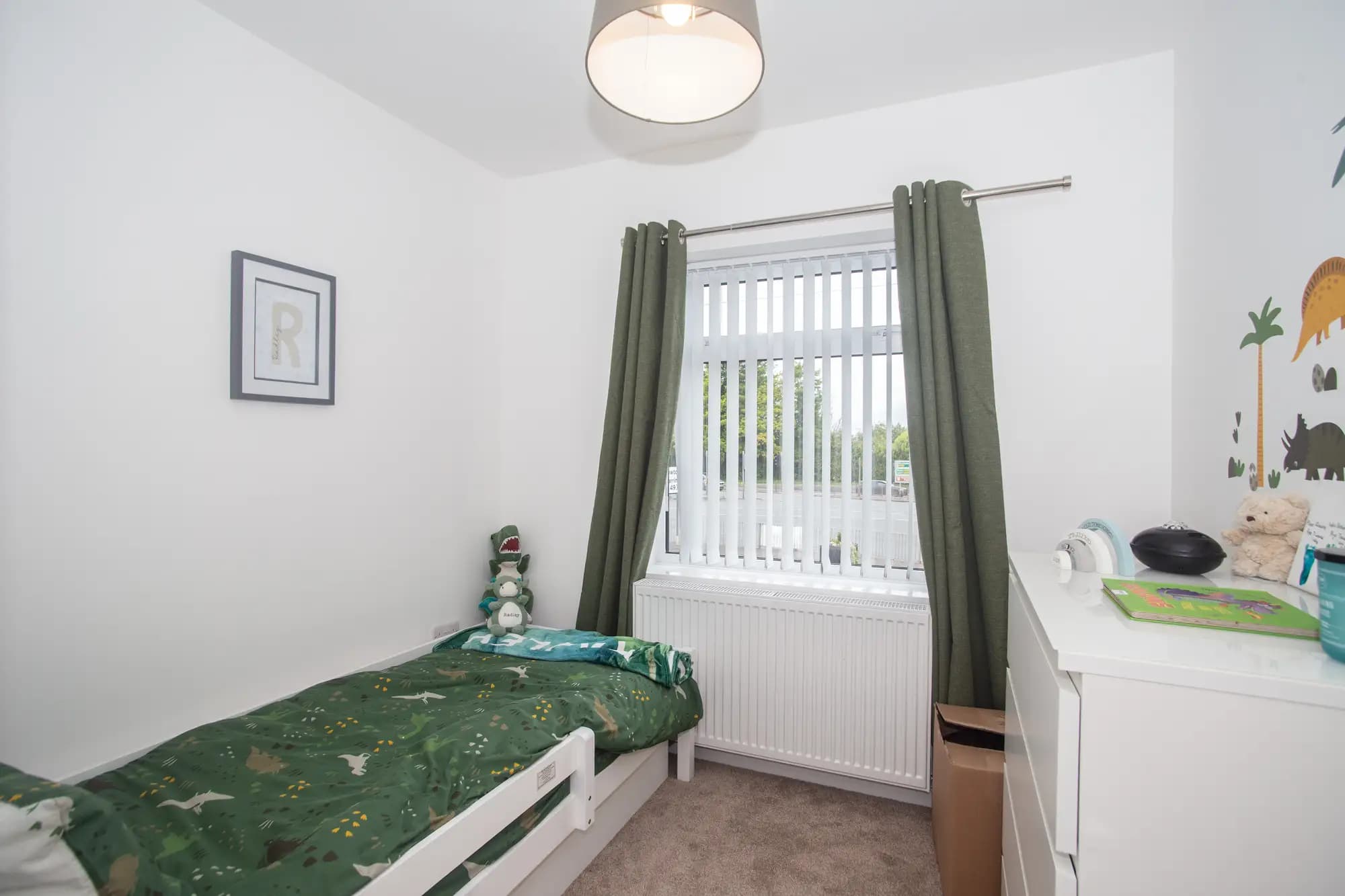 property photo 11 of 18