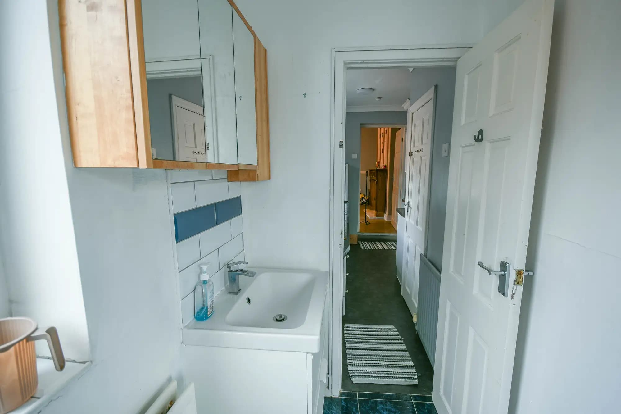 property photo 11 of 20