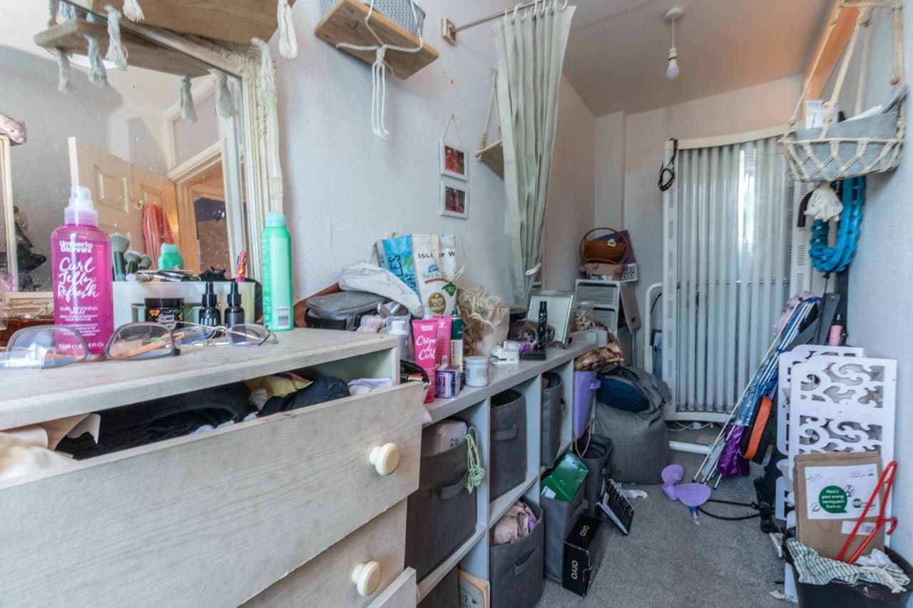 property photo 13 of 19