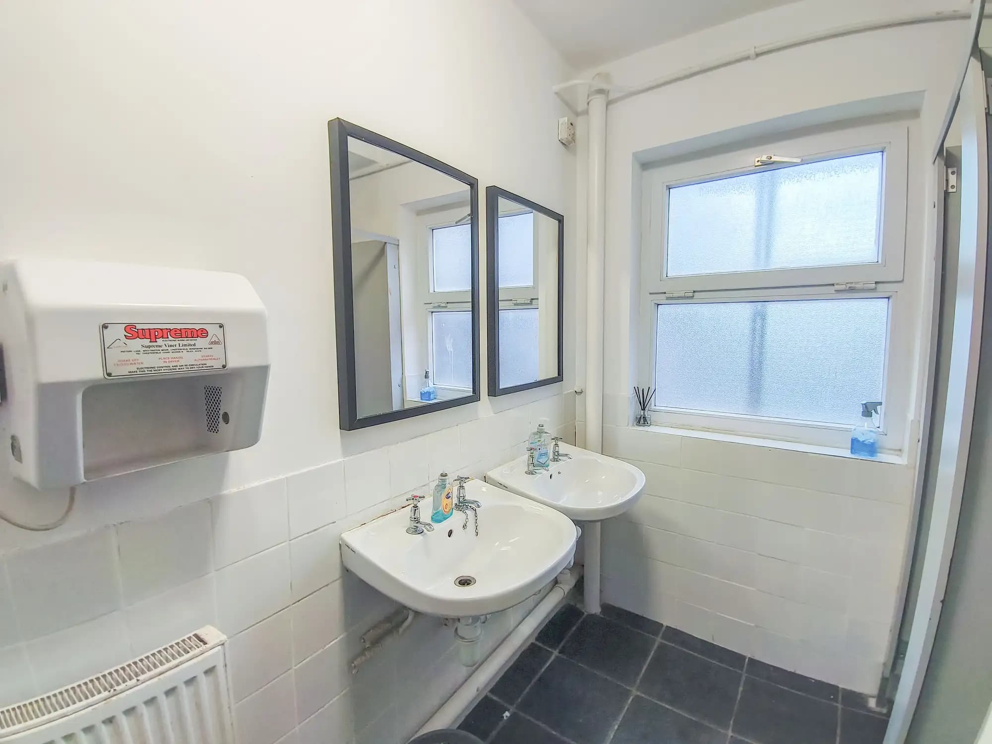 property photo 11 of 21