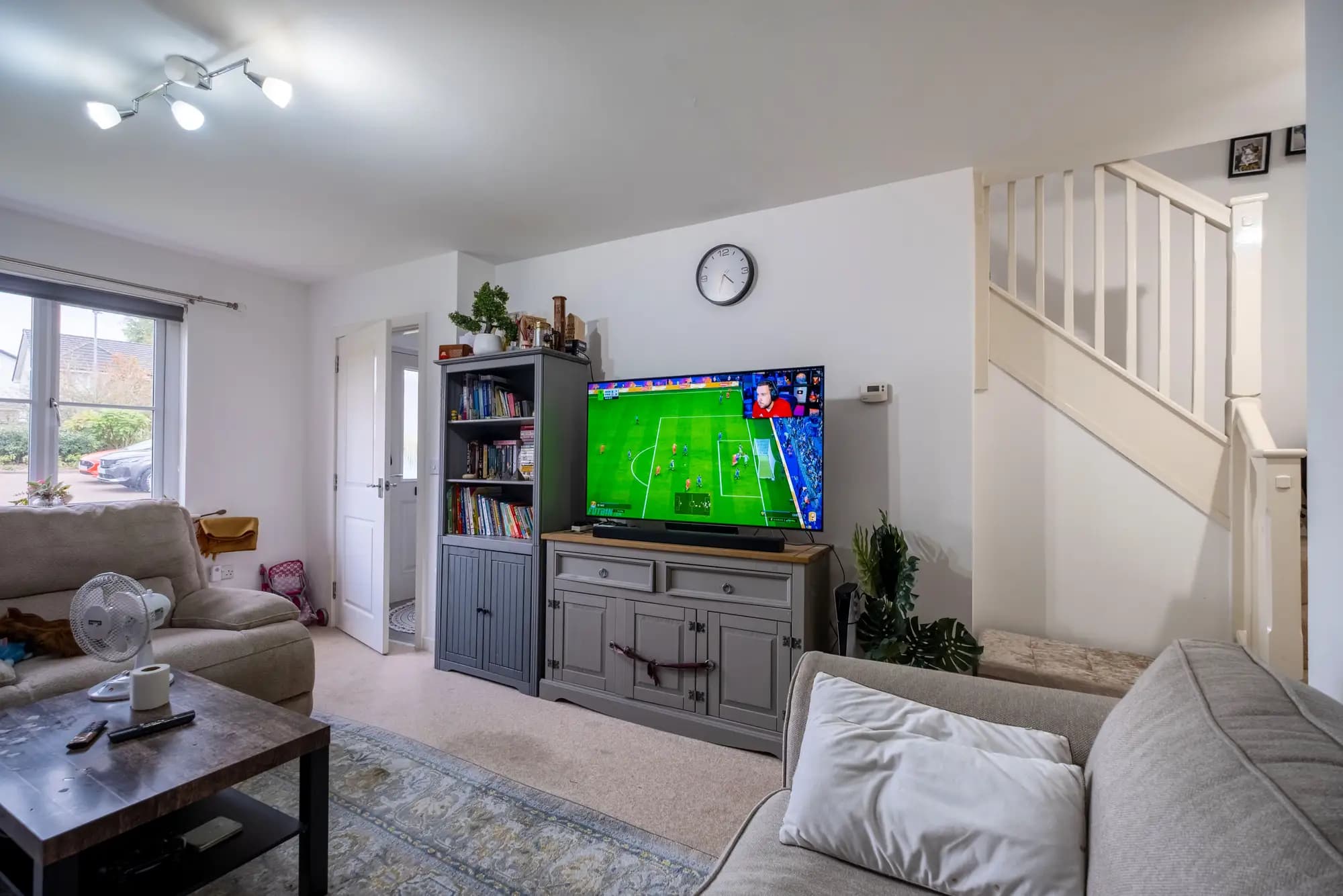 property photo 5 of 34