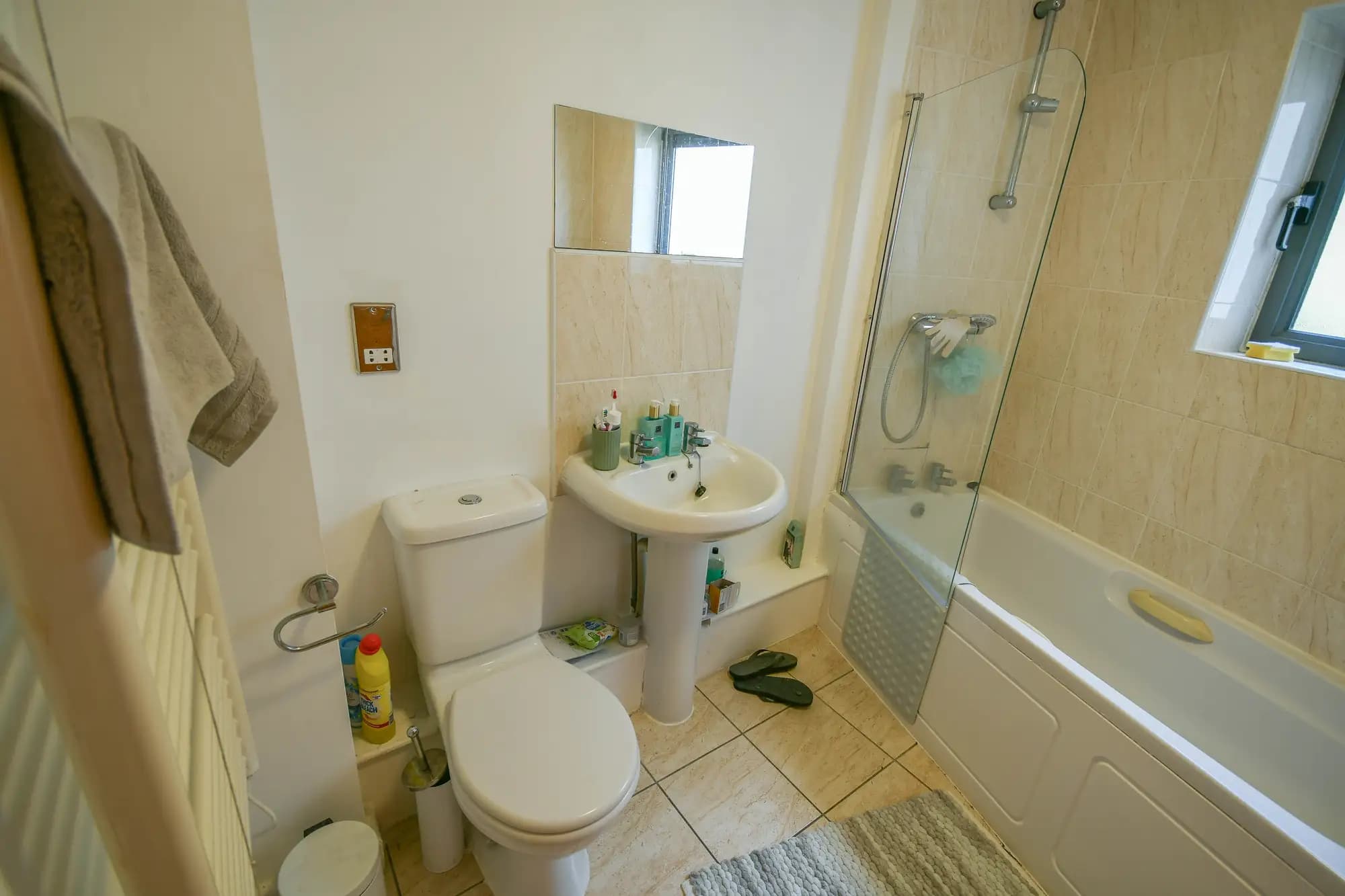 property photo 4 of 16