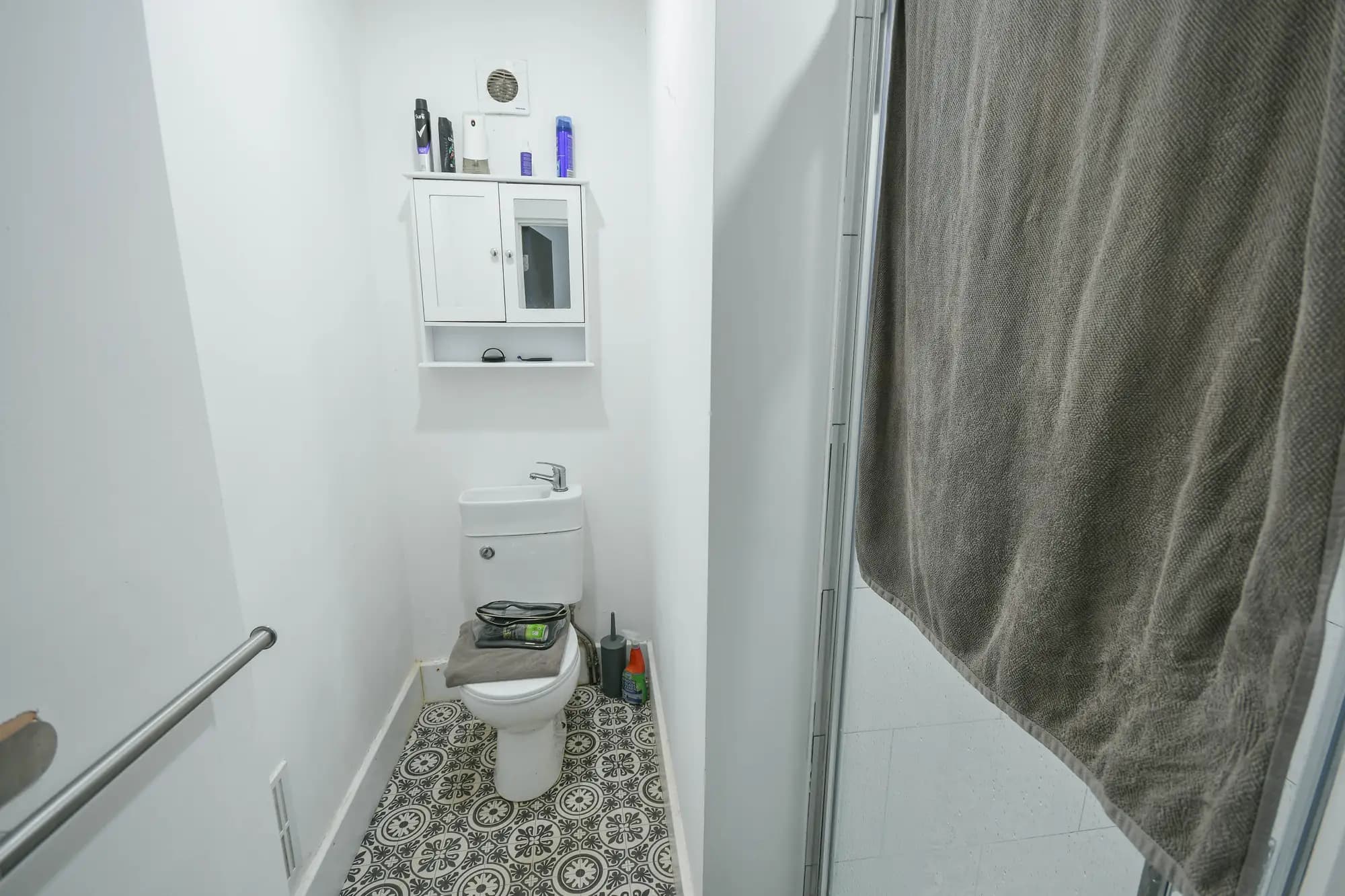 property photo 14 of 30