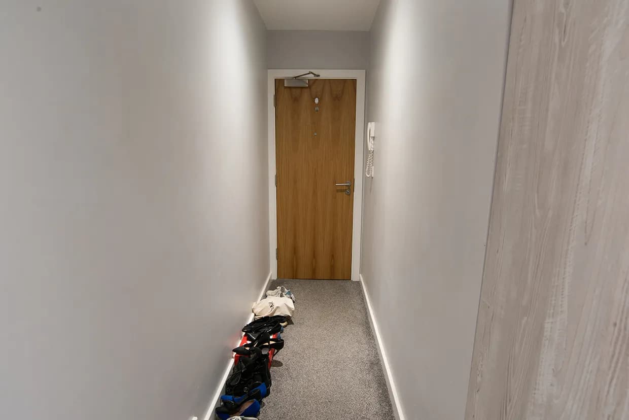 property photo 9 of 20