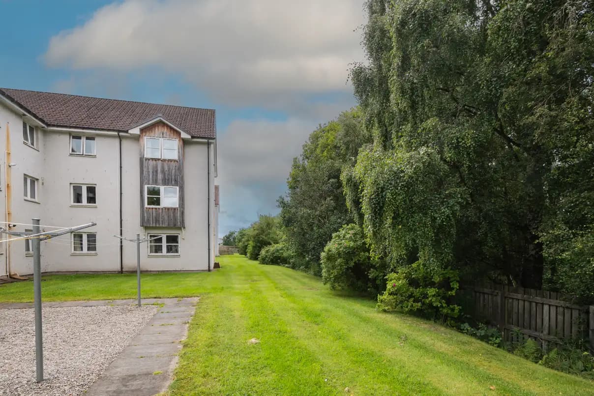 property photo 16 of 17