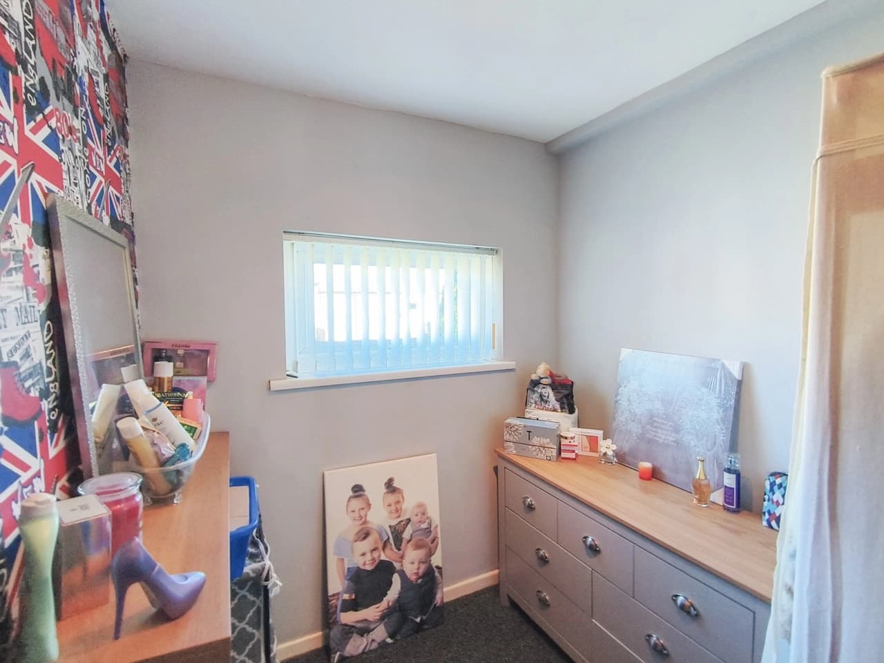 property photo 15 of 25