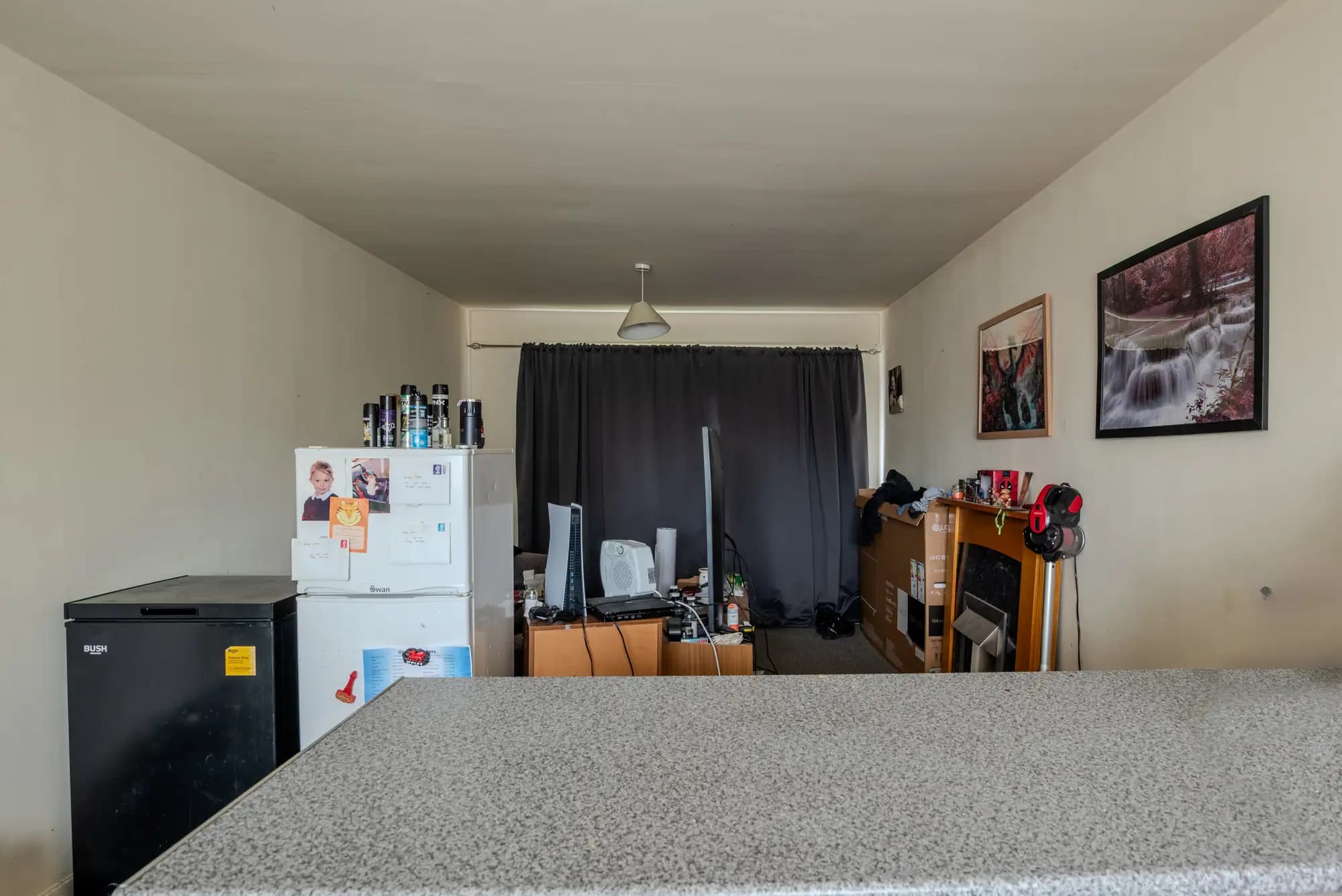 property photo 4 of 16
