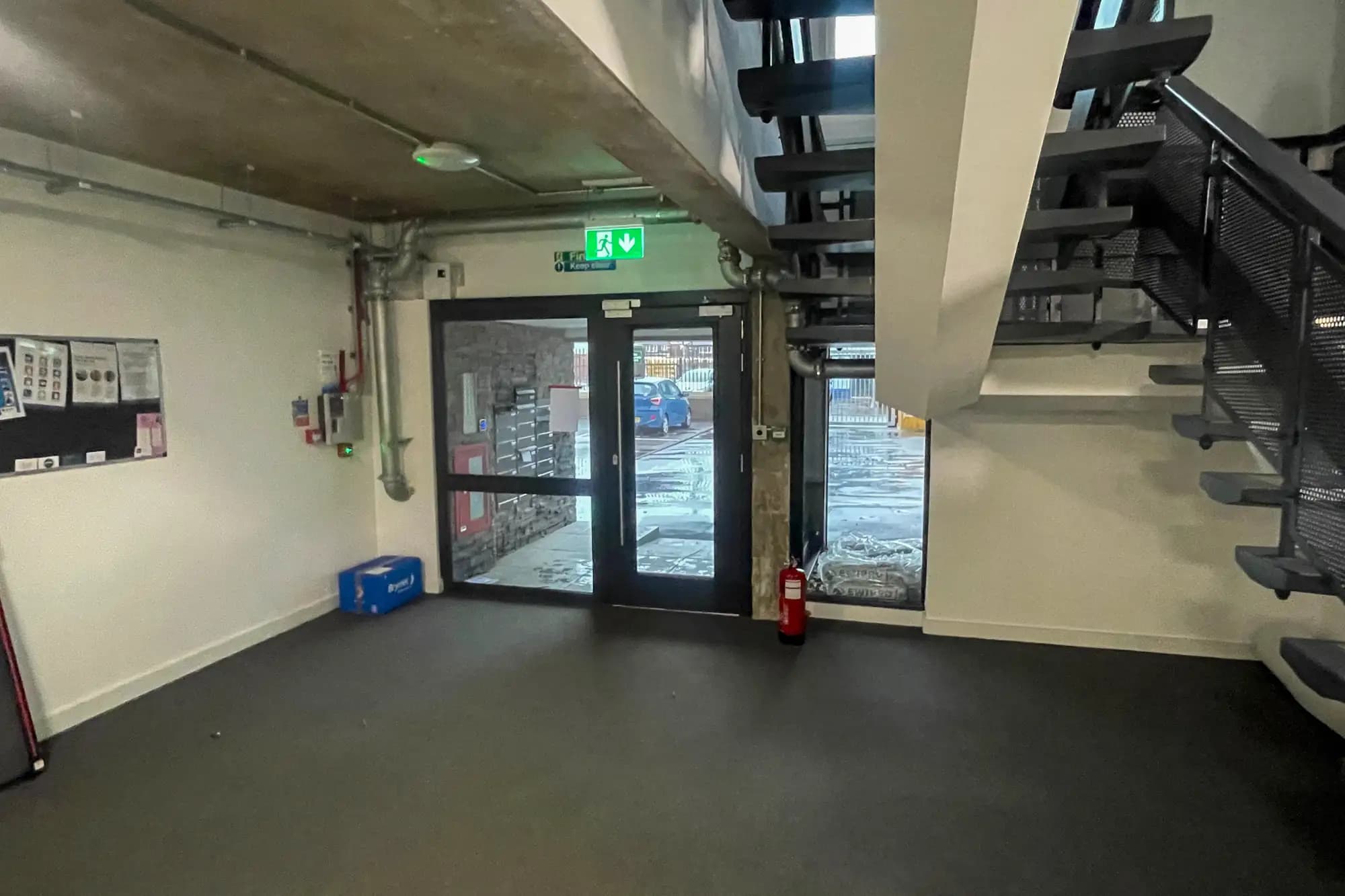 property photo 16 of 17