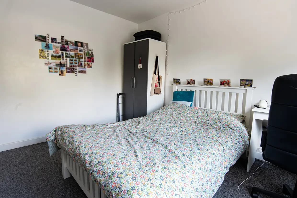 property photo 17 of 37