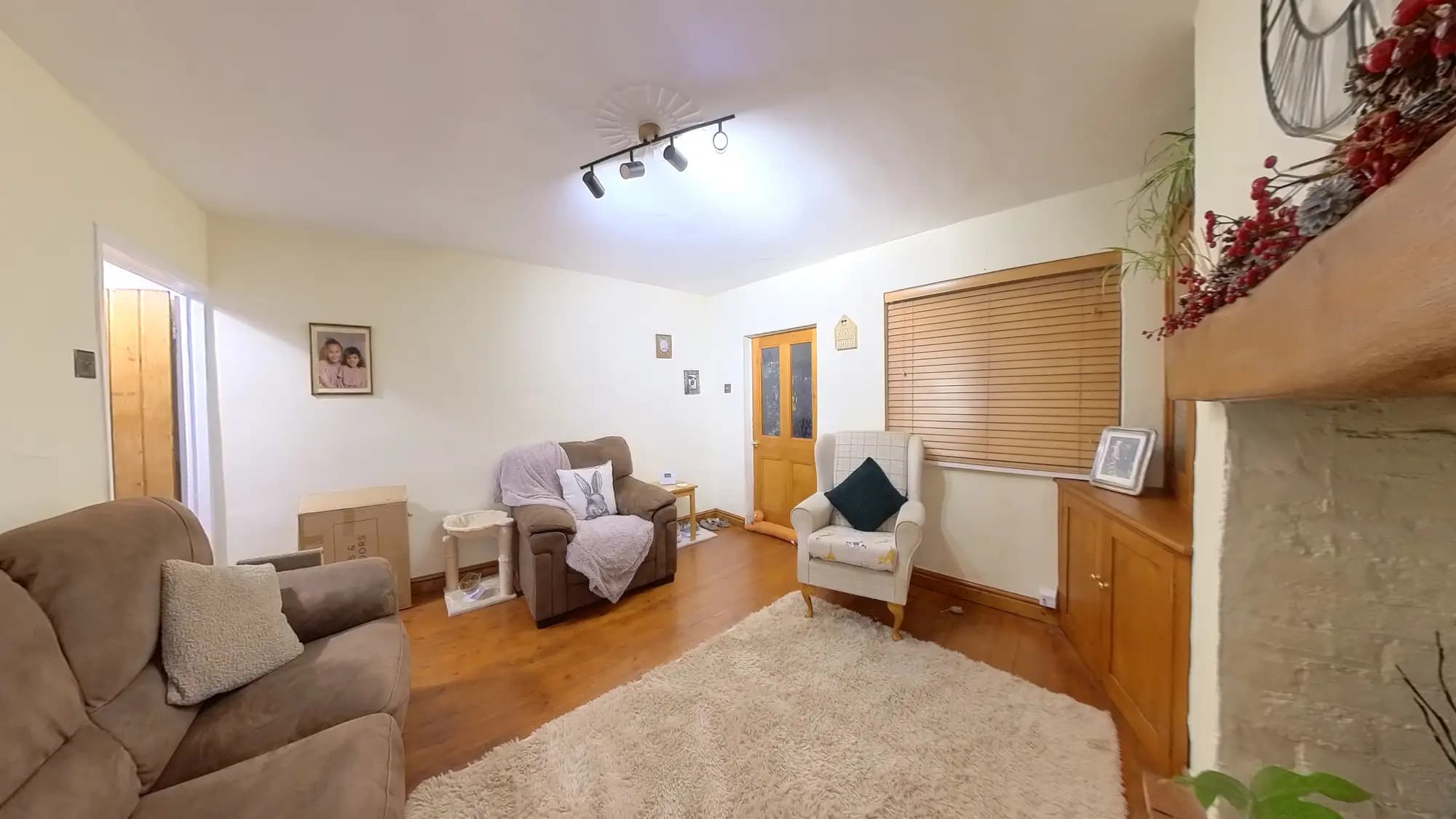 property photo 3 of 30