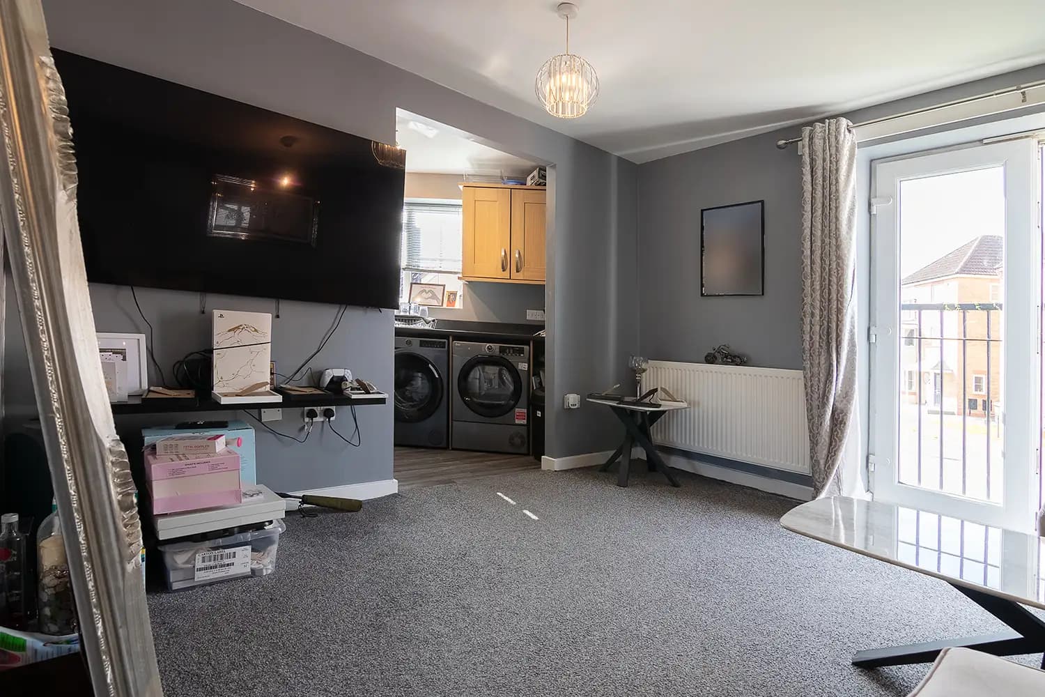 property photo 5 of 29